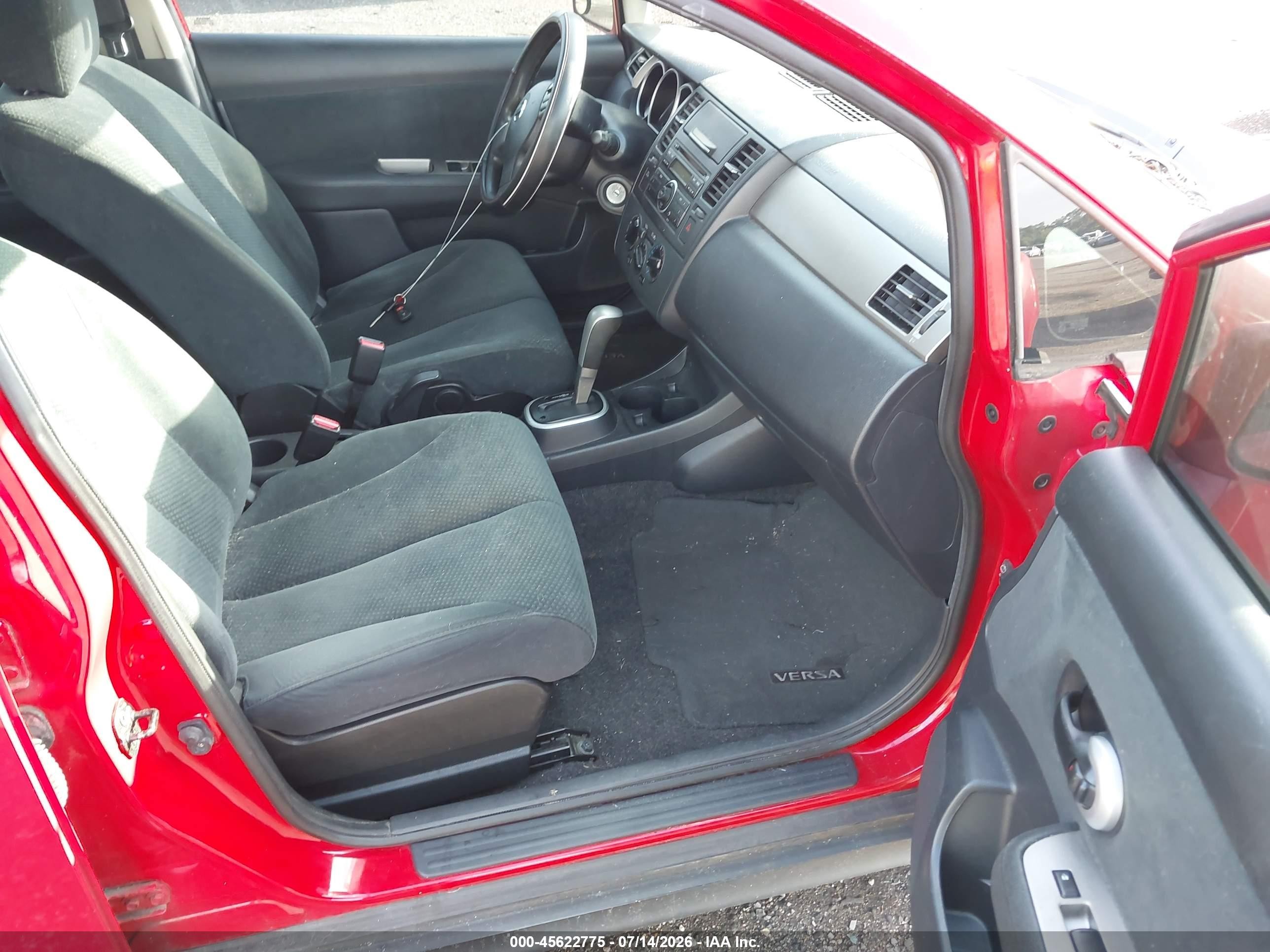 2012 Nissan Versa 1.8 S Red vin: 3N1BC1CP8CK201370