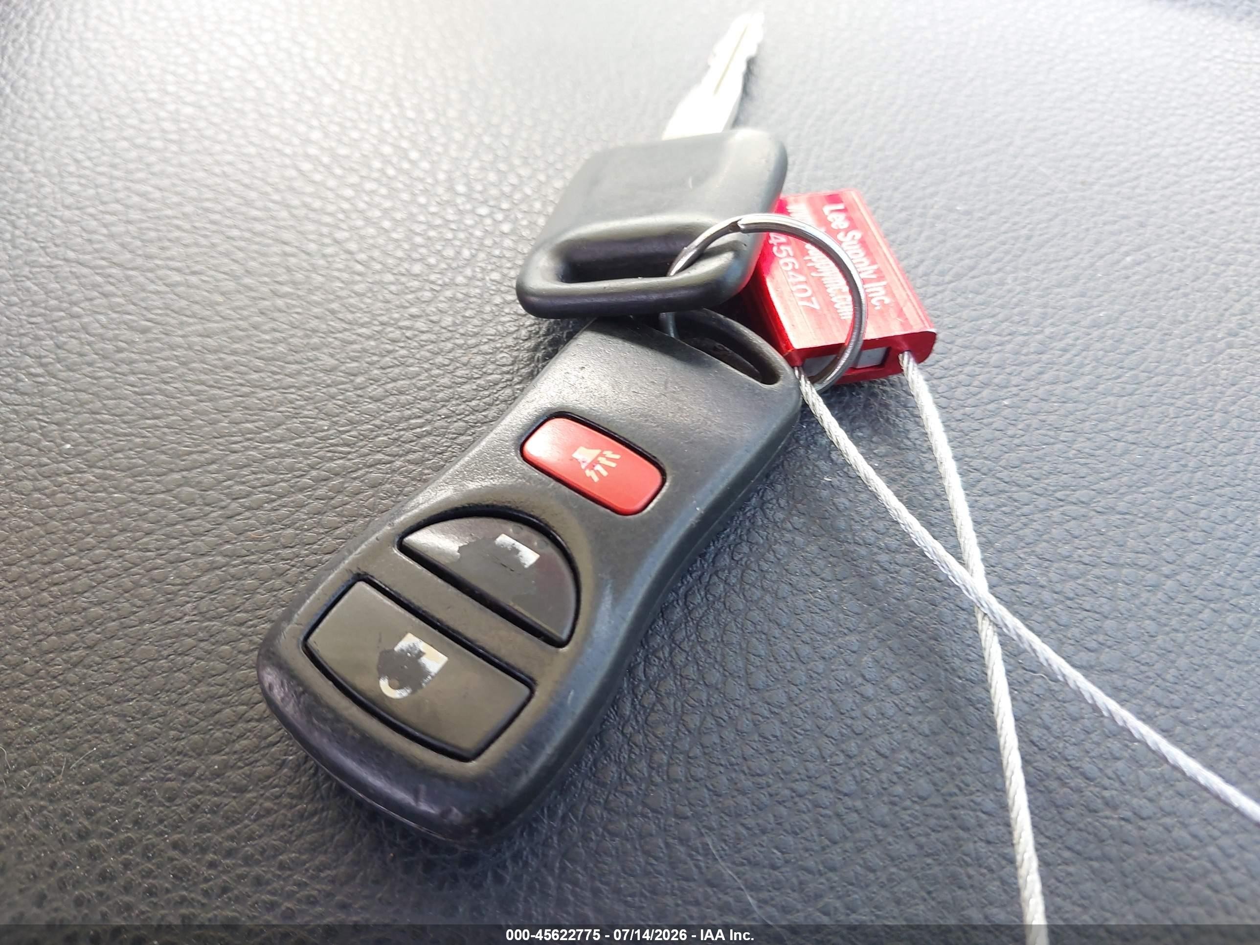 2012 Nissan Versa 1.8 S Red vin: 3N1BC1CP8CK201370