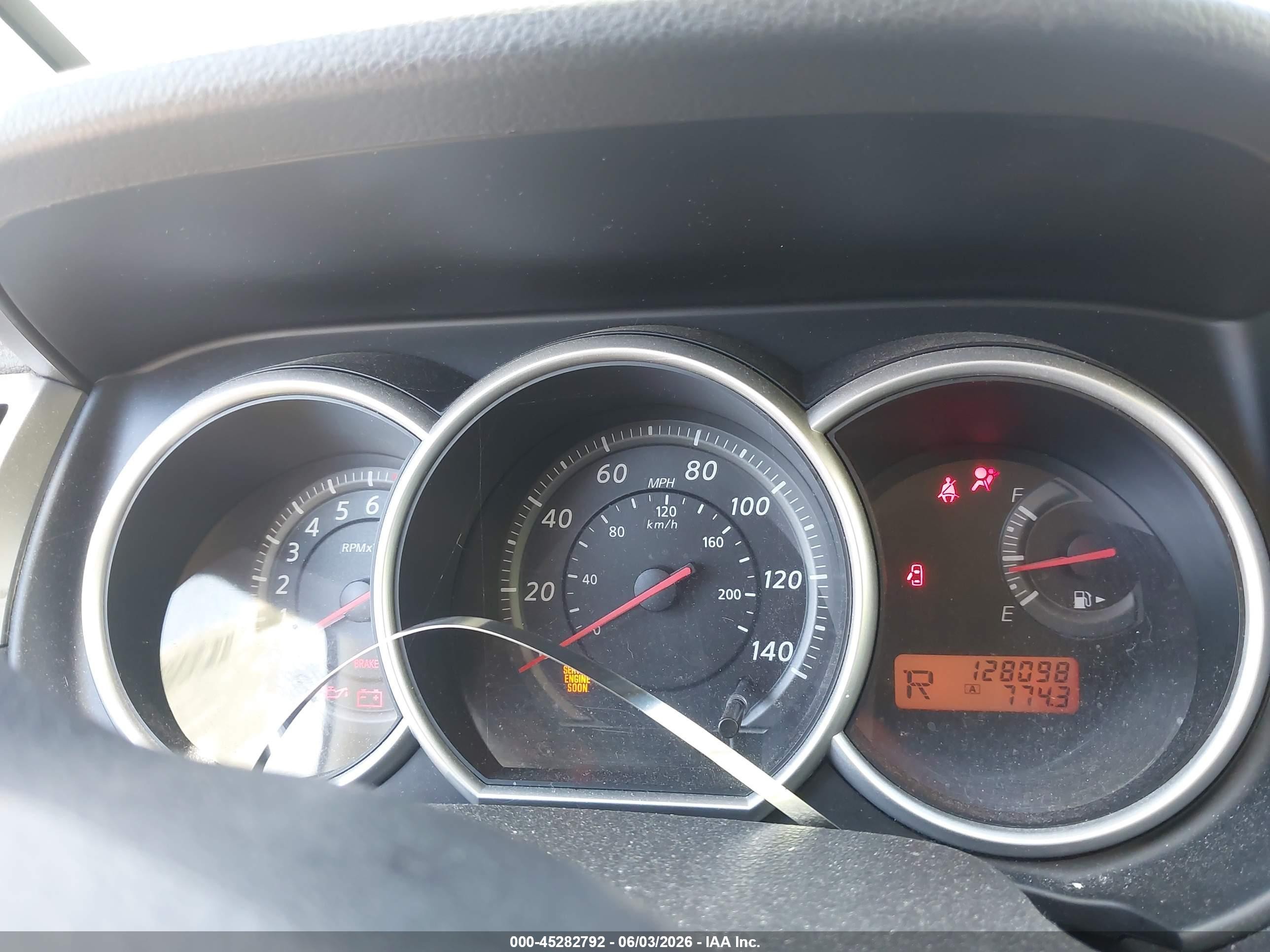 2012 Nissan Versa 1.8 S Черный vin: 3N1BC1CP8CK218265