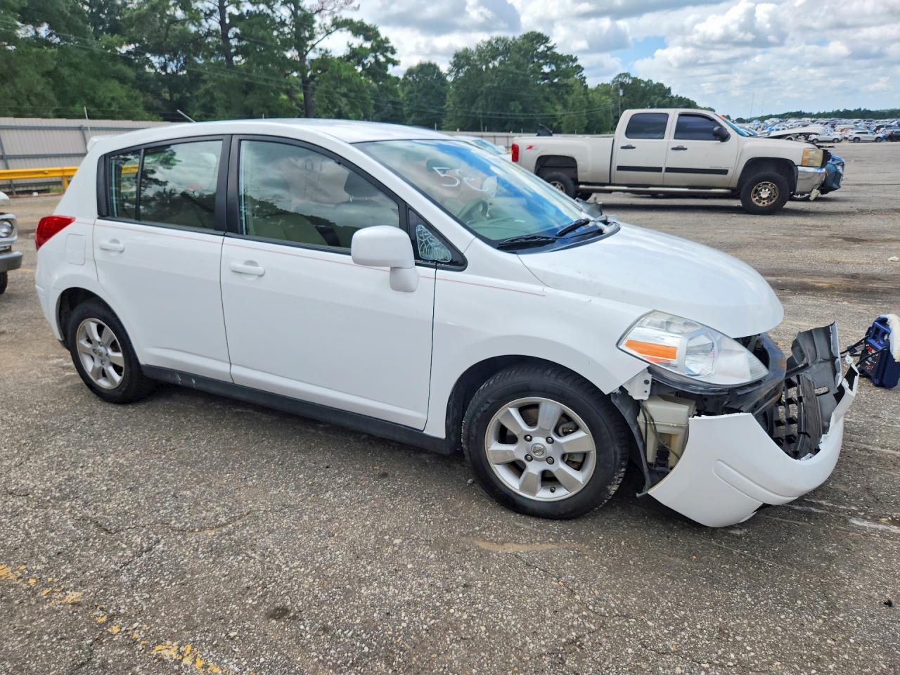 2012 Nissan Versa 1.8 S White vin: 3N1BC1CP8CK252738