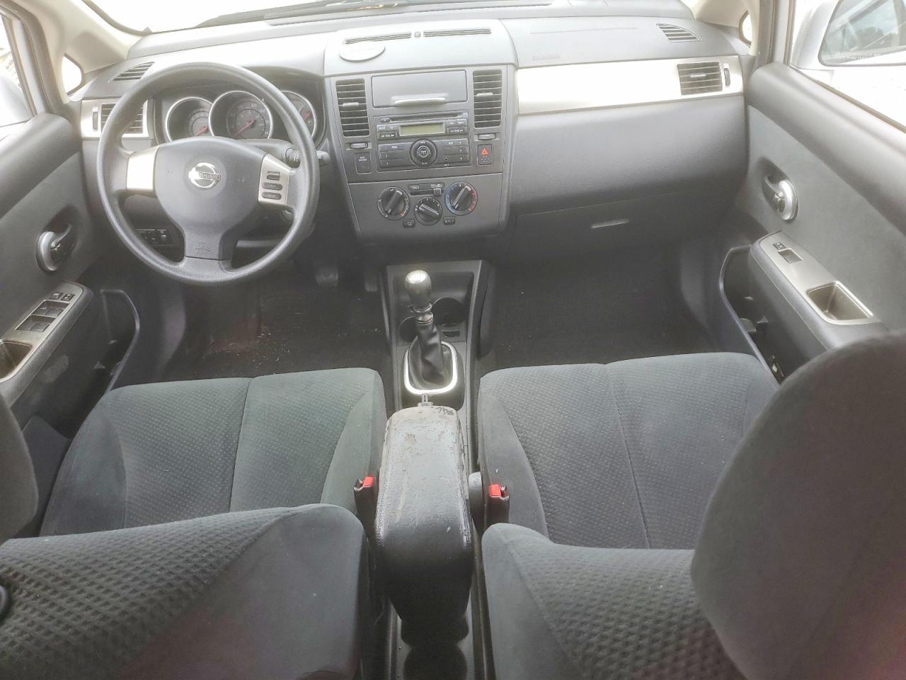 2012 Nissan Versa 1.8 S Silver vin: 3N1BC1CP8CK267661