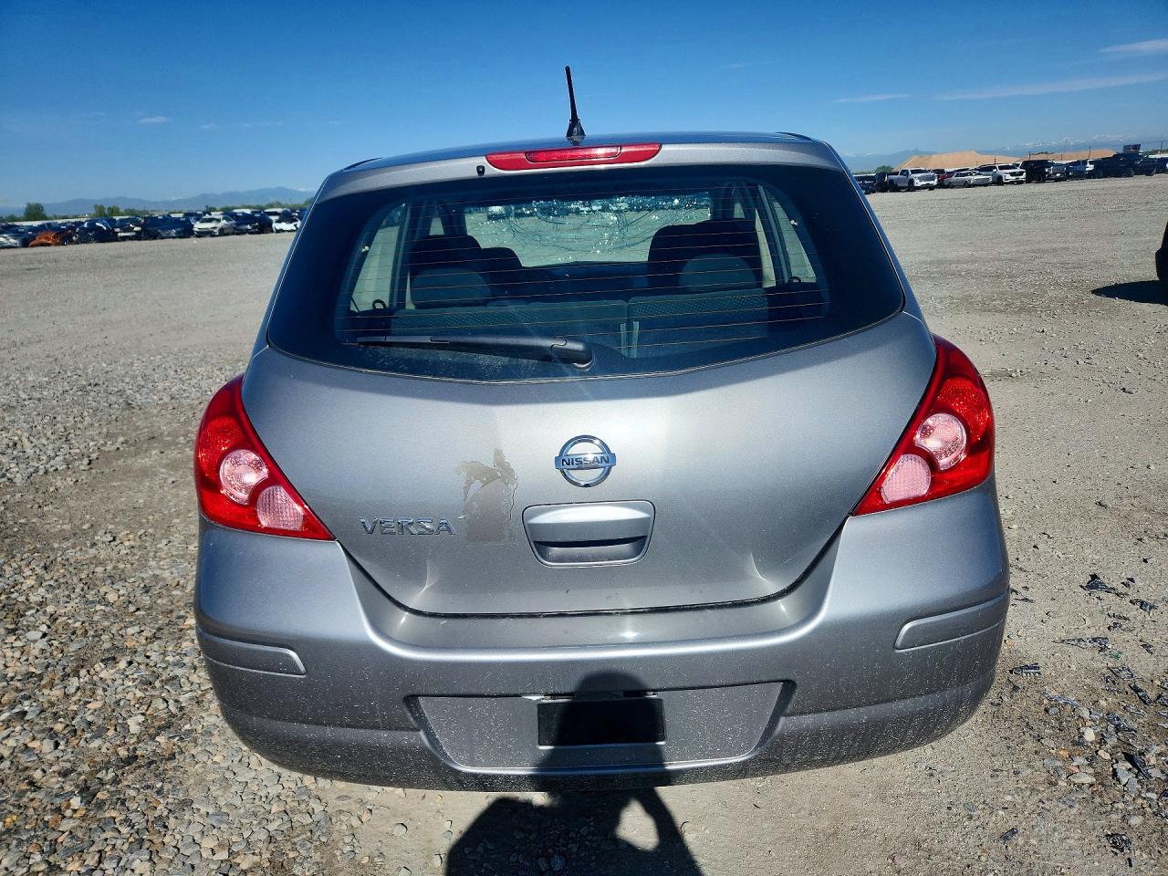 2012 Nissan Versa 1.8 S Silver vin: 3N1BC1CP8CK298263