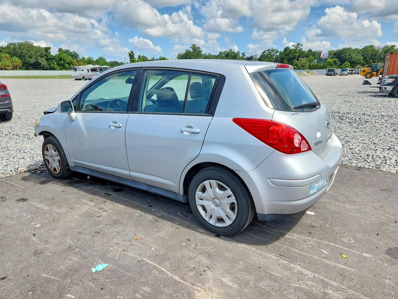2012 Nissan Versa 1.8 S Silver vin: 3N1BC1CP8CK809194