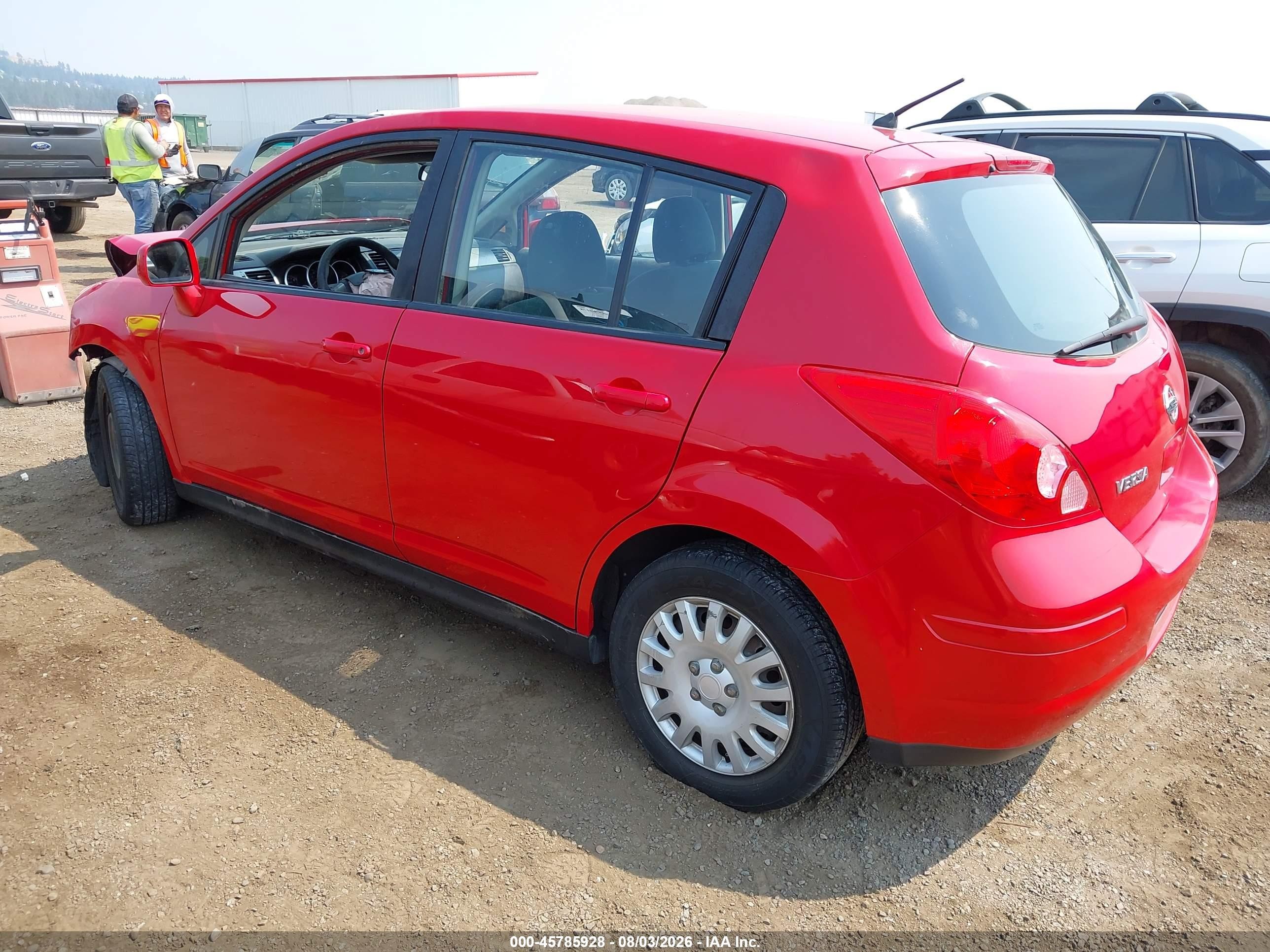 2012 Nissan Versa 1.8 S Red vin: 3N1BC1CP8CK812497