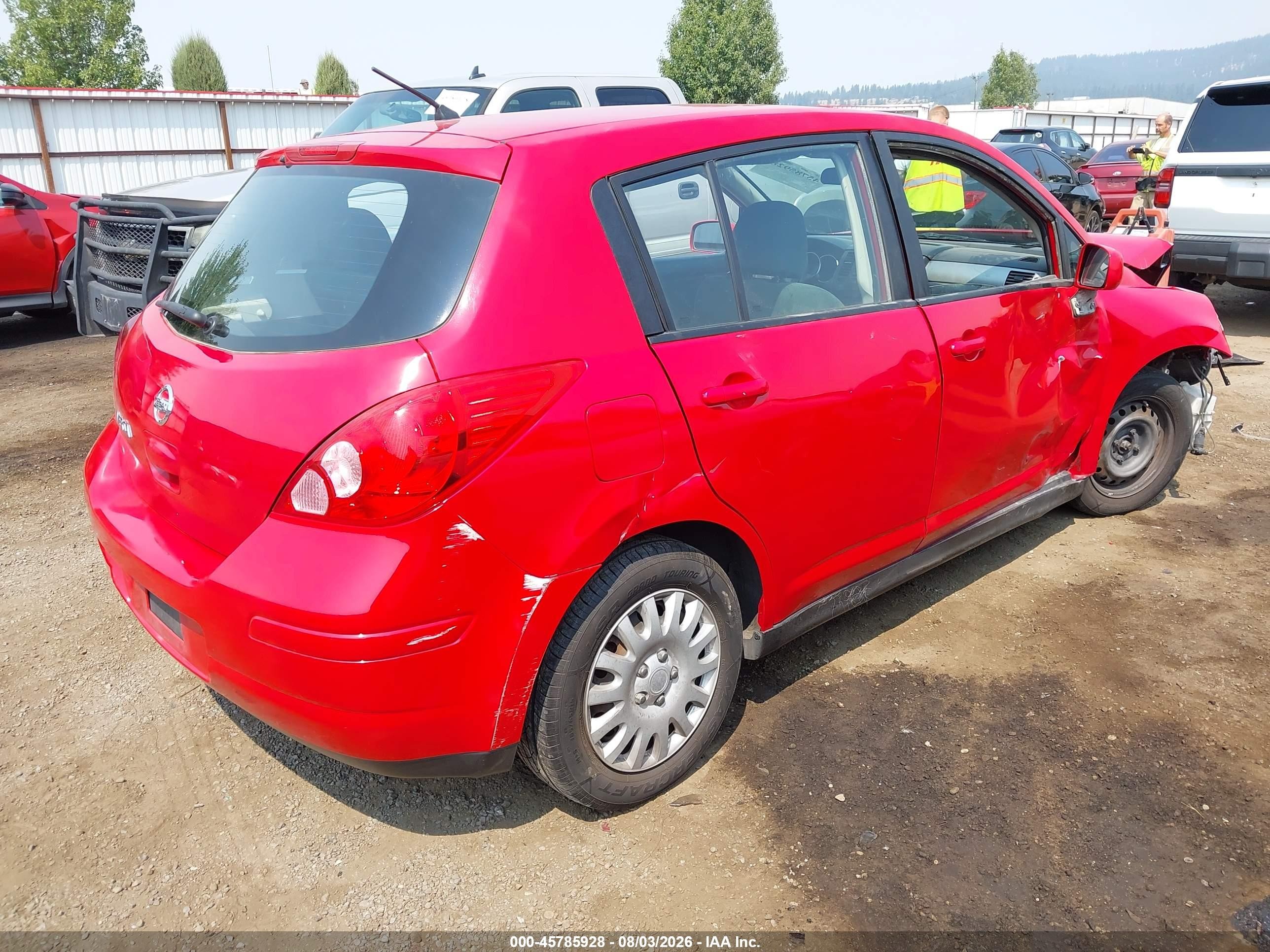 2012 Nissan Versa 1.8 S Red vin: 3N1BC1CP8CK812497