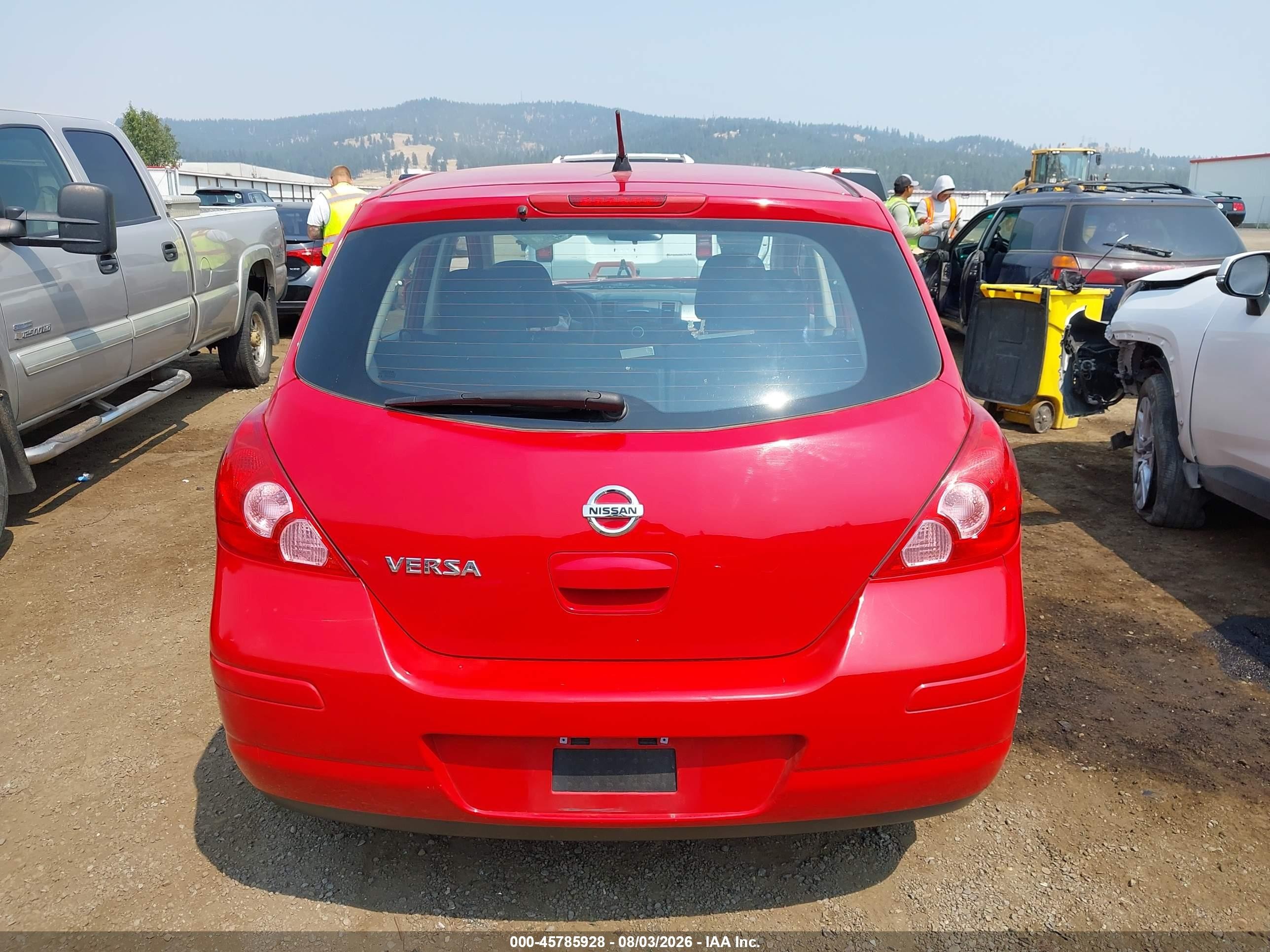 2012 Nissan Versa 1.8 S Red vin: 3N1BC1CP8CK812497