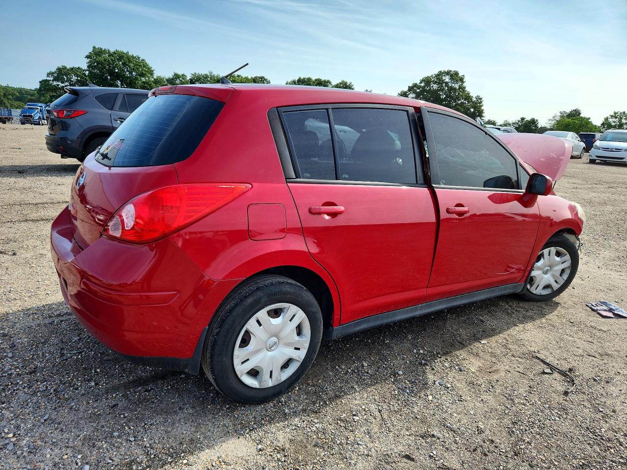 2012 Nissan Versa 1.8 S Red vin: 3N1BC1CP8CL370010