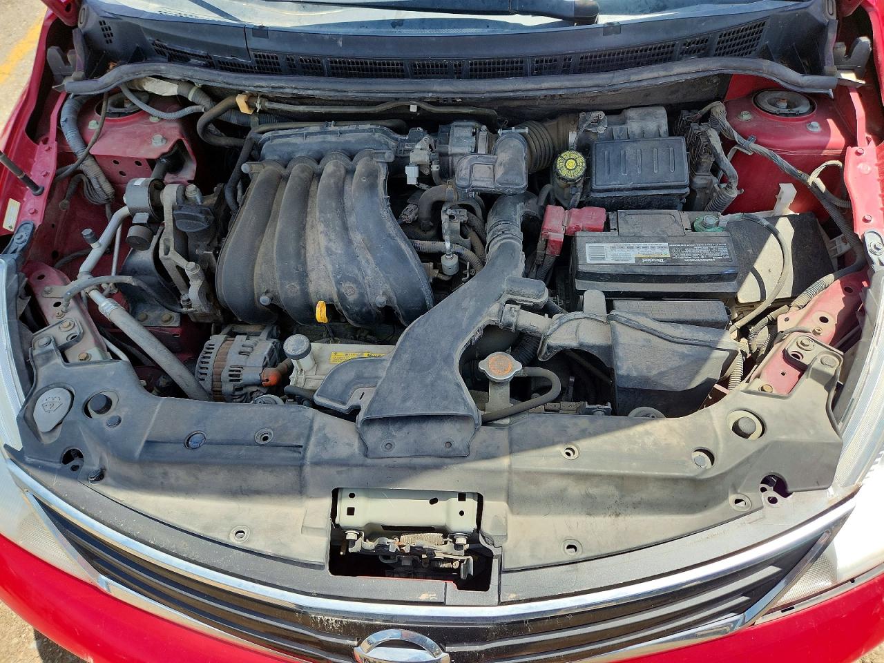 2012 Nissan Versa 1.8 S Red vin: 3N1BC1CP8CL370668