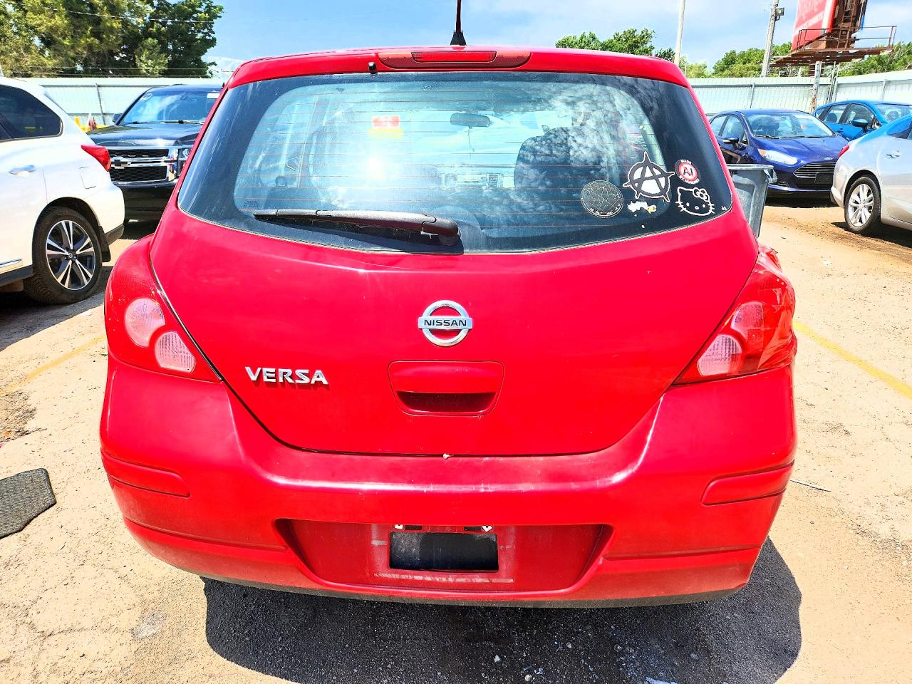 2012 Nissan Versa 1.8 S Red vin: 3N1BC1CP8CL370668