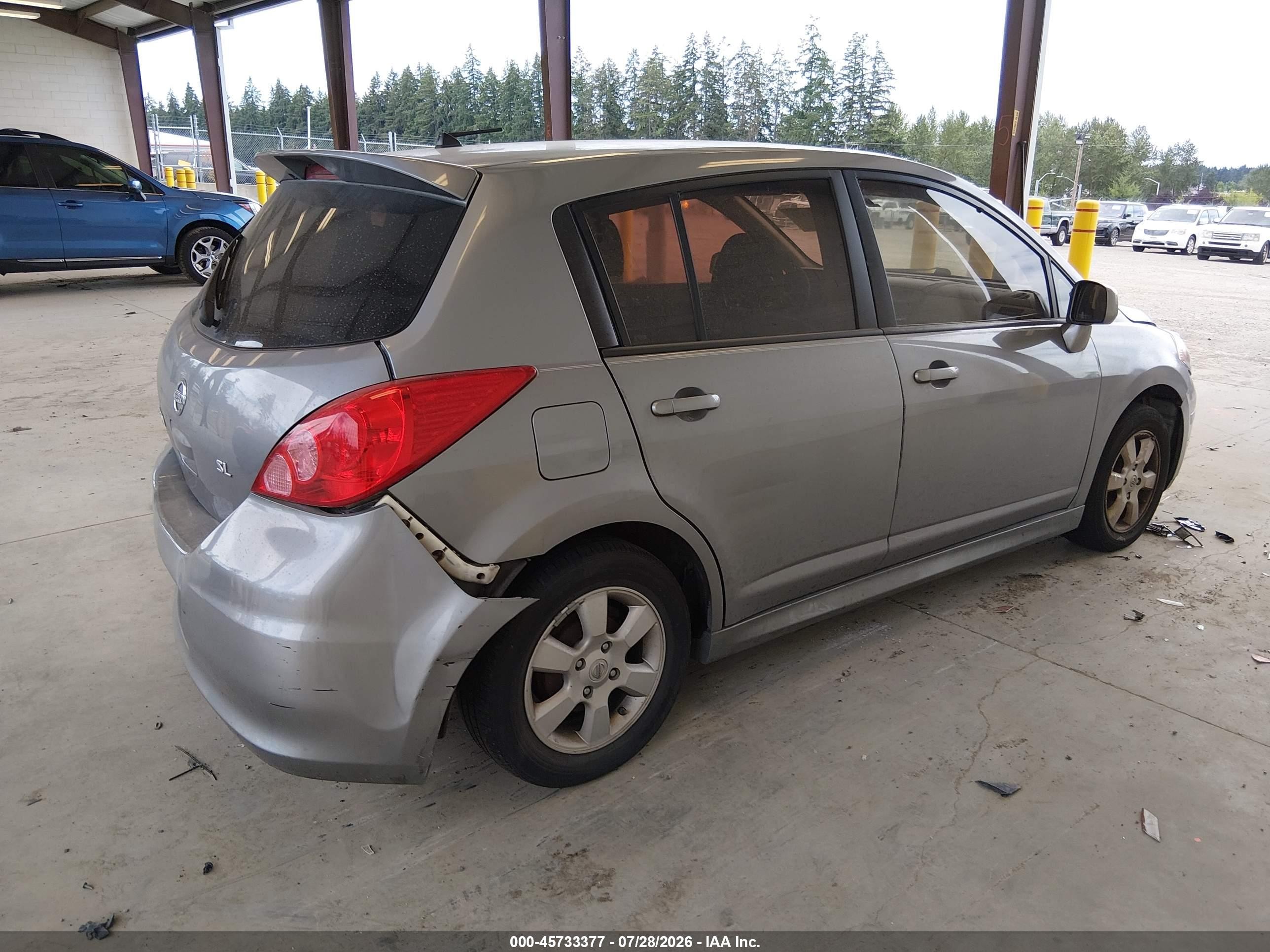 2010 Nissan Versa 1.8sl Silver vin: 3N1BC1CP9AL366206
