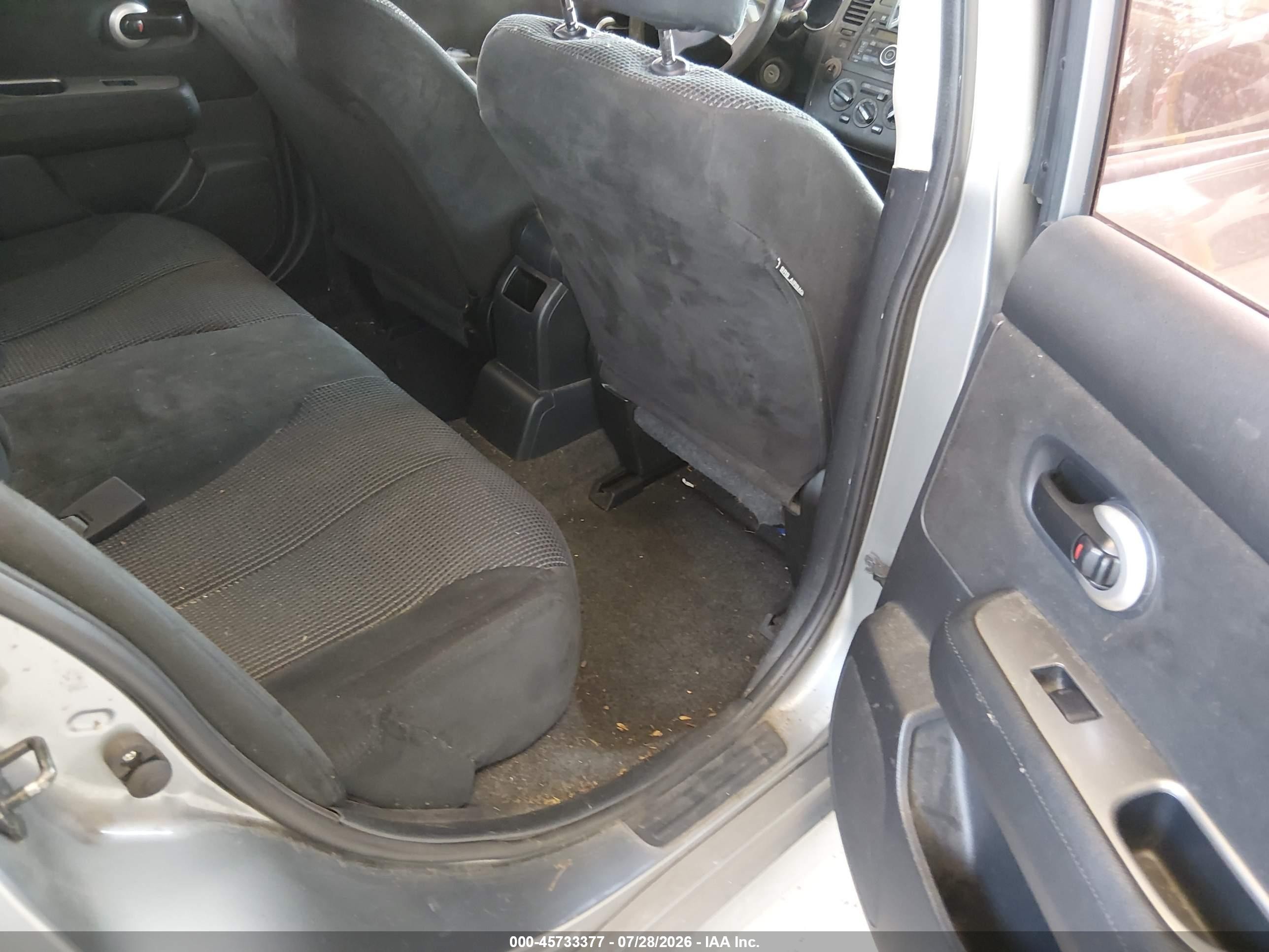 2010 Nissan Versa 1.8sl Silver vin: 3N1BC1CP9AL366206