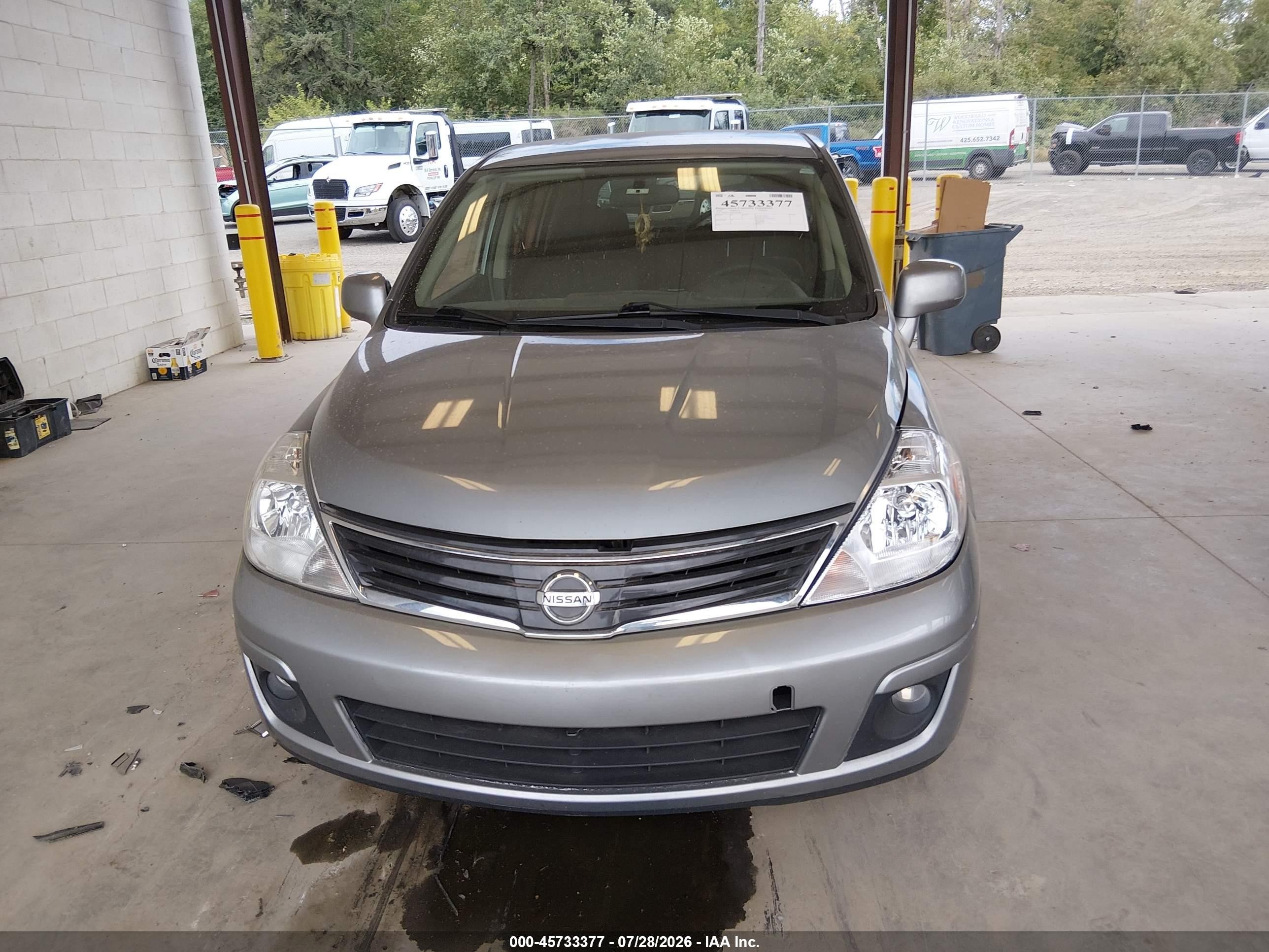 2010 Nissan Versa 1.8sl Silver vin: 3N1BC1CP9AL366206