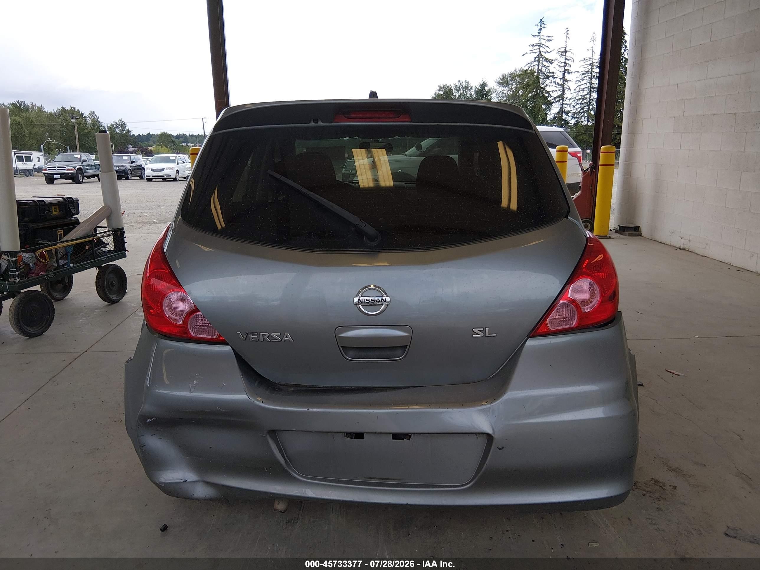 2010 Nissan Versa 1.8sl Silver vin: 3N1BC1CP9AL366206