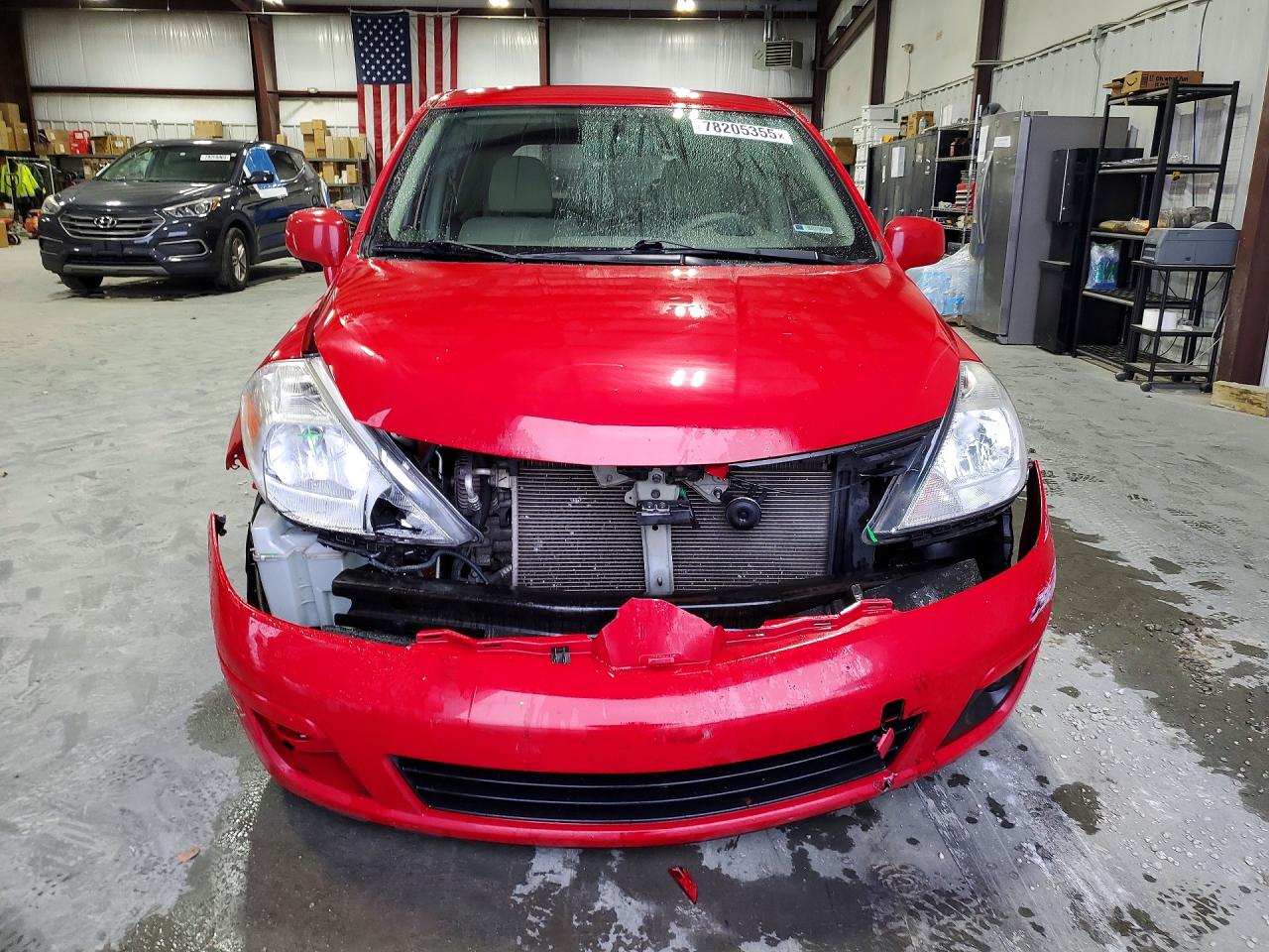 2010 Nissan Versa Красный vin: 3N1BC1CP9AL372040
