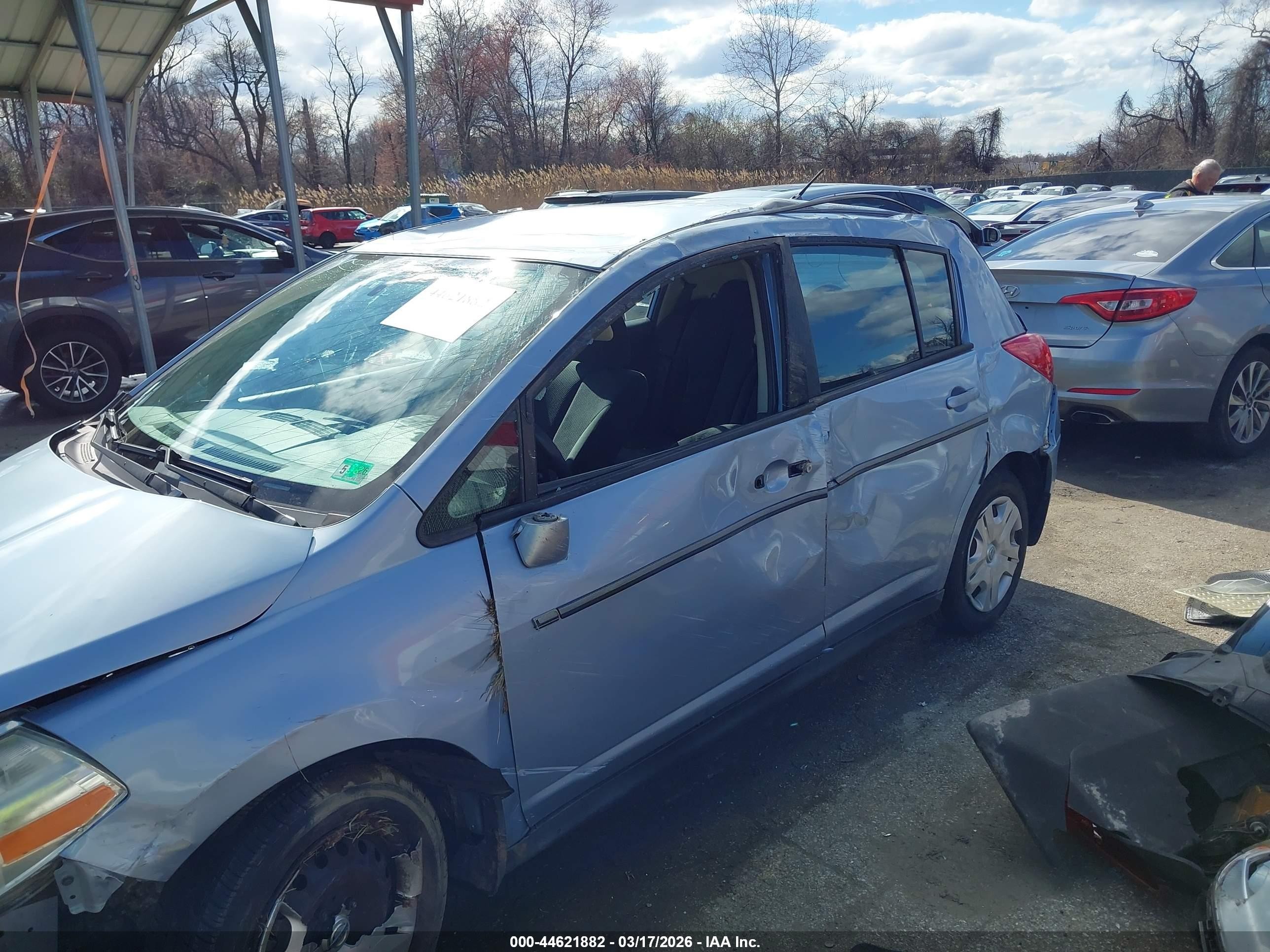 2010 Nissan Versa 1.8s Light Blue vin: 3N1BC1CP9AL379344