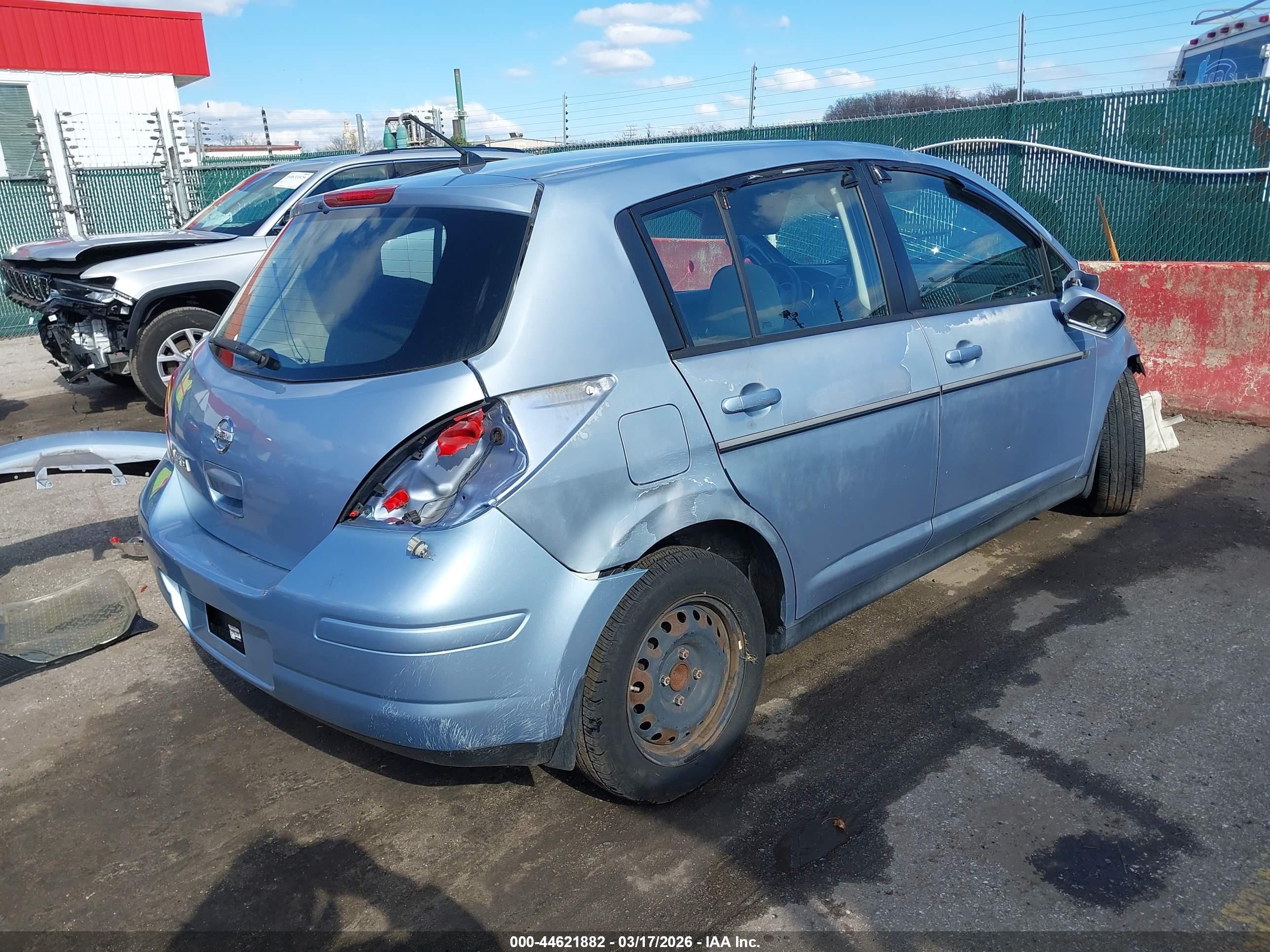 2010 Nissan Versa 1.8s Light Blue vin: 3N1BC1CP9AL379344
