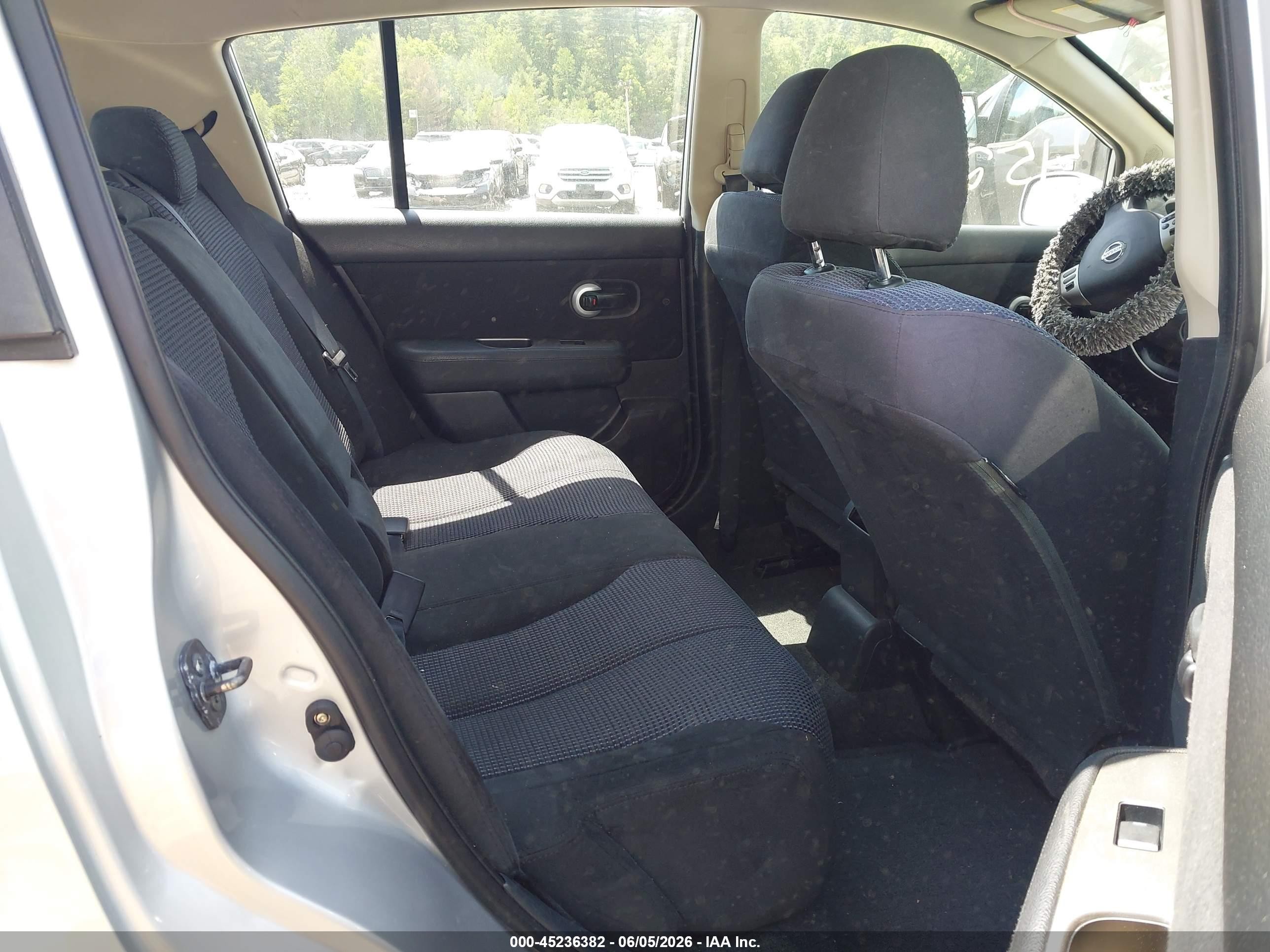 2010 Nissan Versa 1.8sl Silver vin: 3N1BC1CP9AL403660