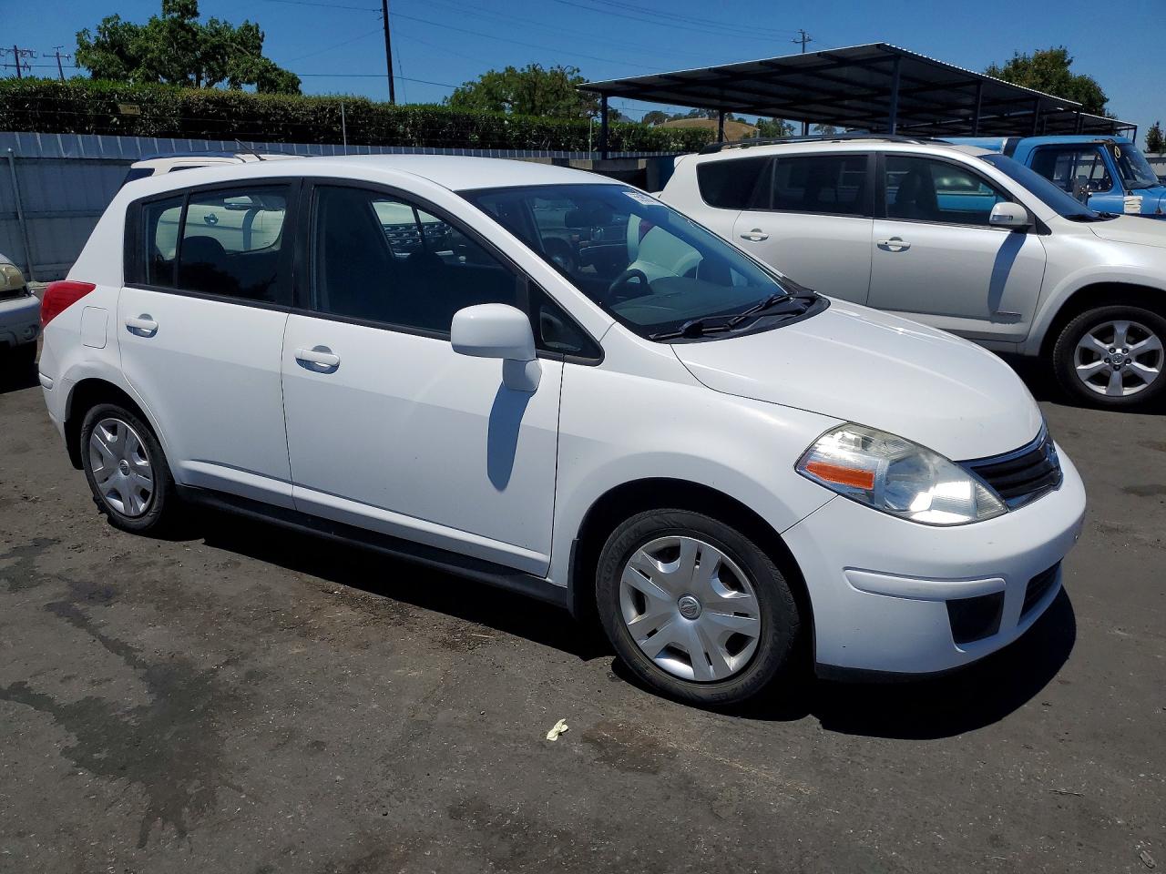 2010 Nissan Versa 1.8 S Белый vin: 3N1BC1CP9AL407997