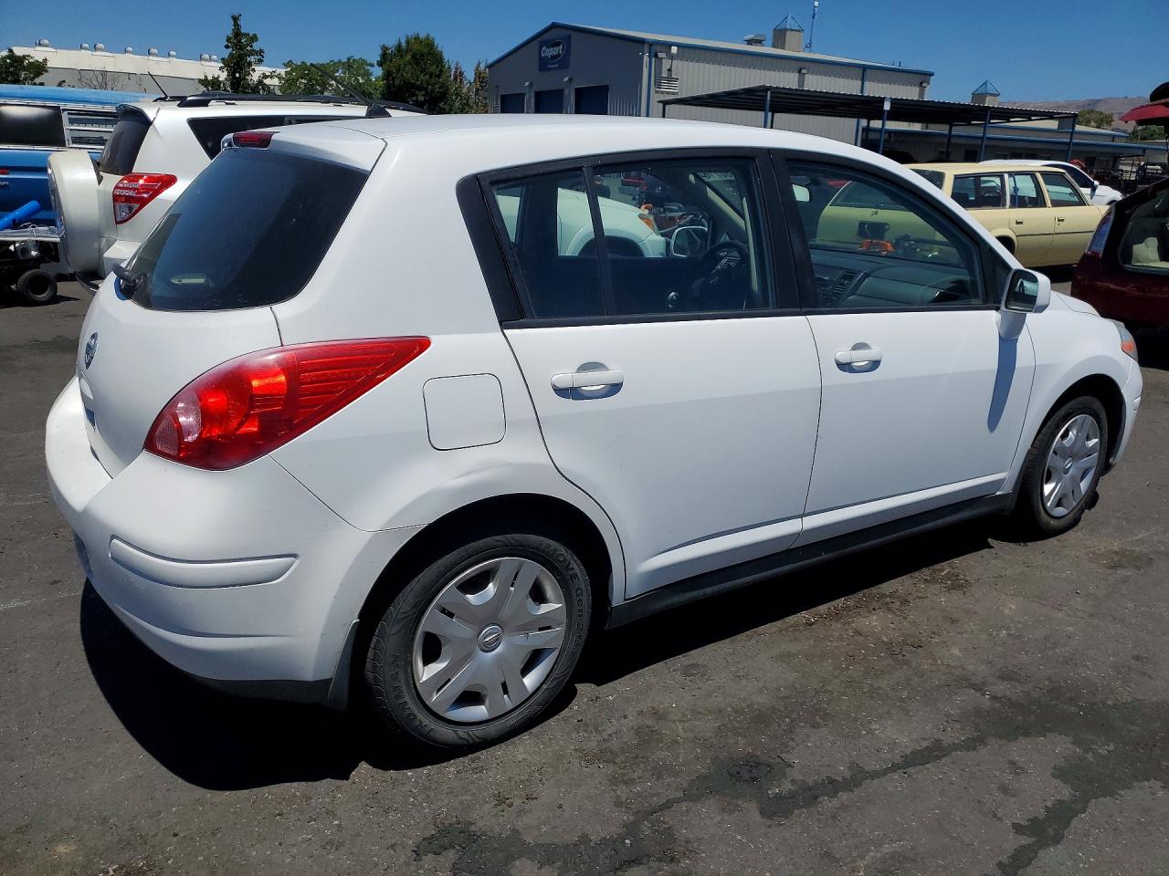 2010 Nissan Versa 1.8 S Белый vin: 3N1BC1CP9AL407997