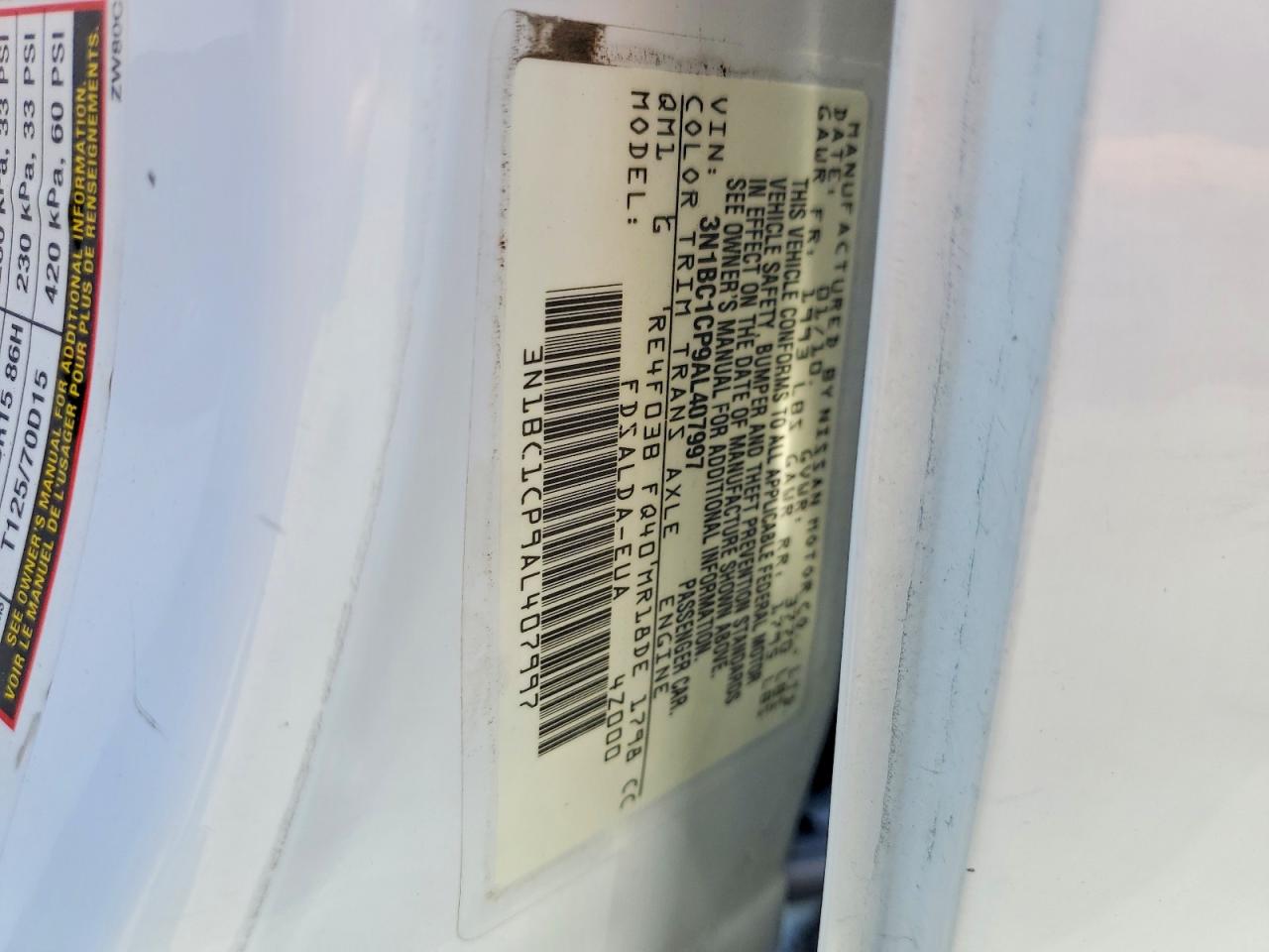 2010 Nissan Versa 1.8 S Белый vin: 3N1BC1CP9AL407997