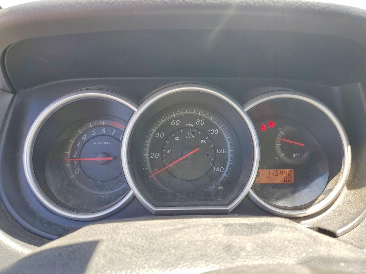 2010 Nissan Versa 1.8 S Белый vin: 3N1BC1CP9AL407997