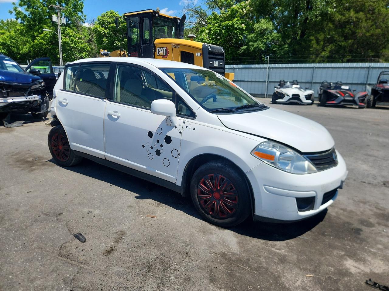 2011 Nissan Versa 1.8 S White vin: 3N1BC1CP9BL377899