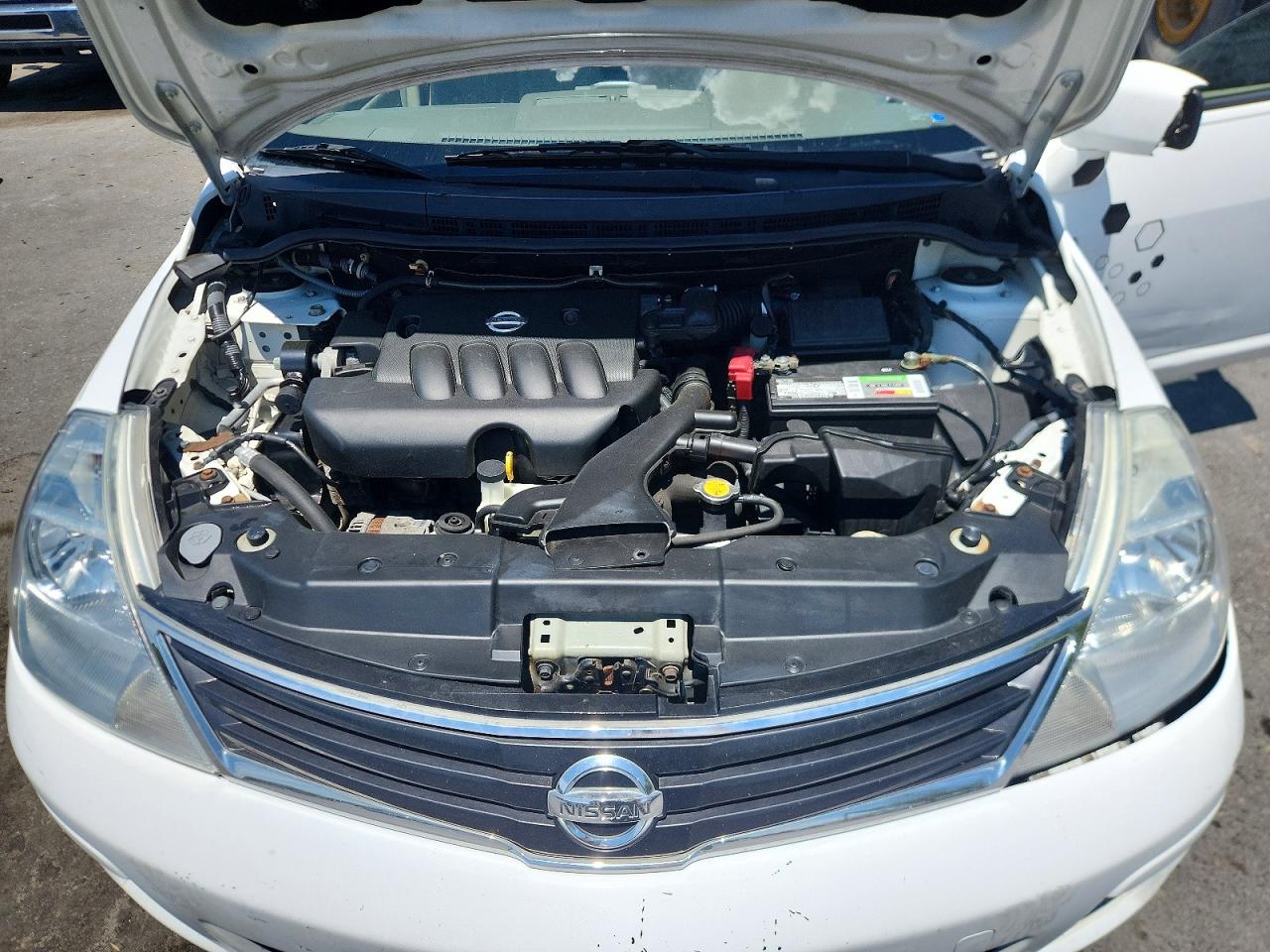2011 Nissan Versa 1.8 S White vin: 3N1BC1CP9BL377899