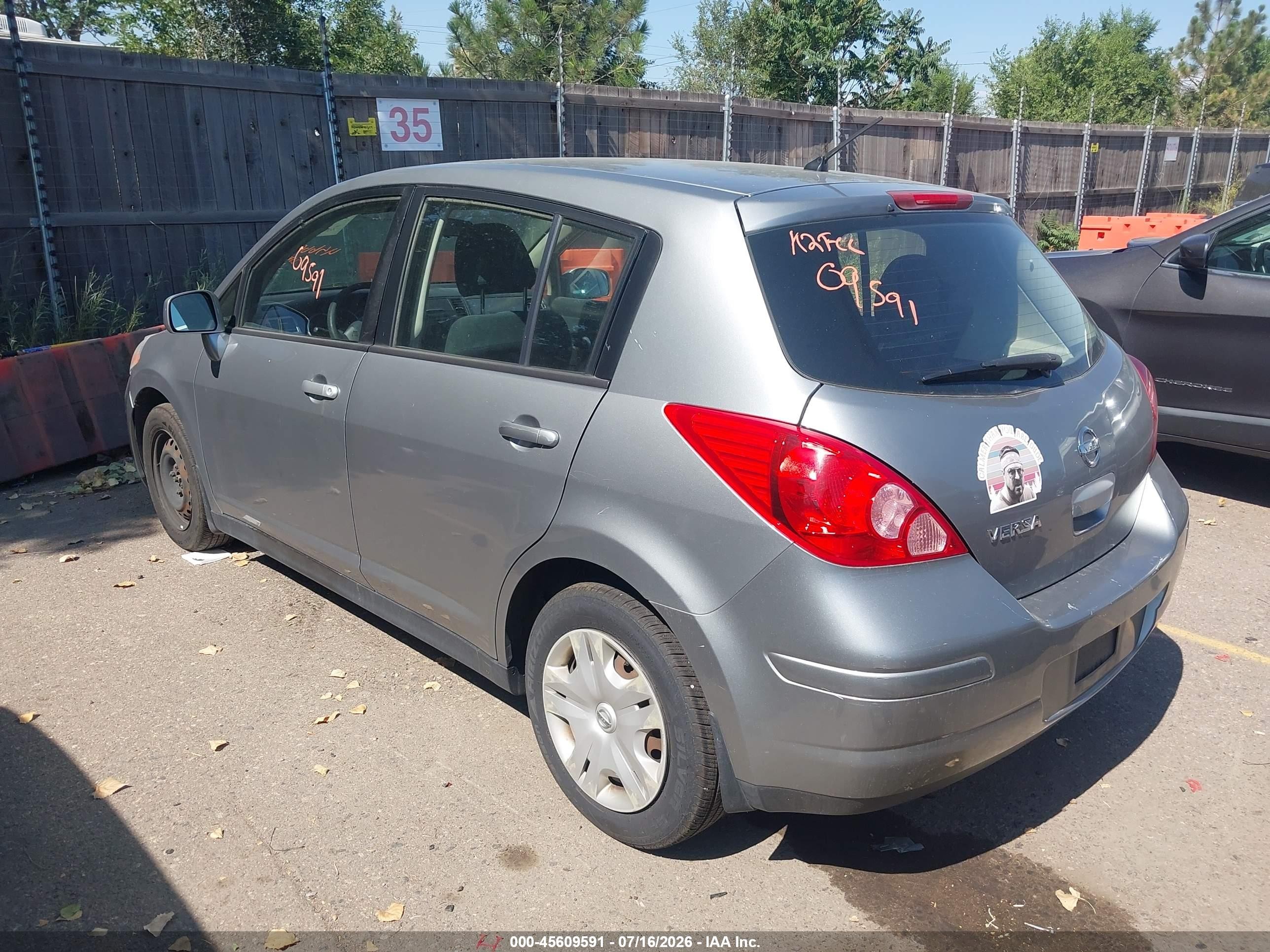 2011 Nissan Versa 1.8s Gray vin: 3N1BC1CP9BL380933