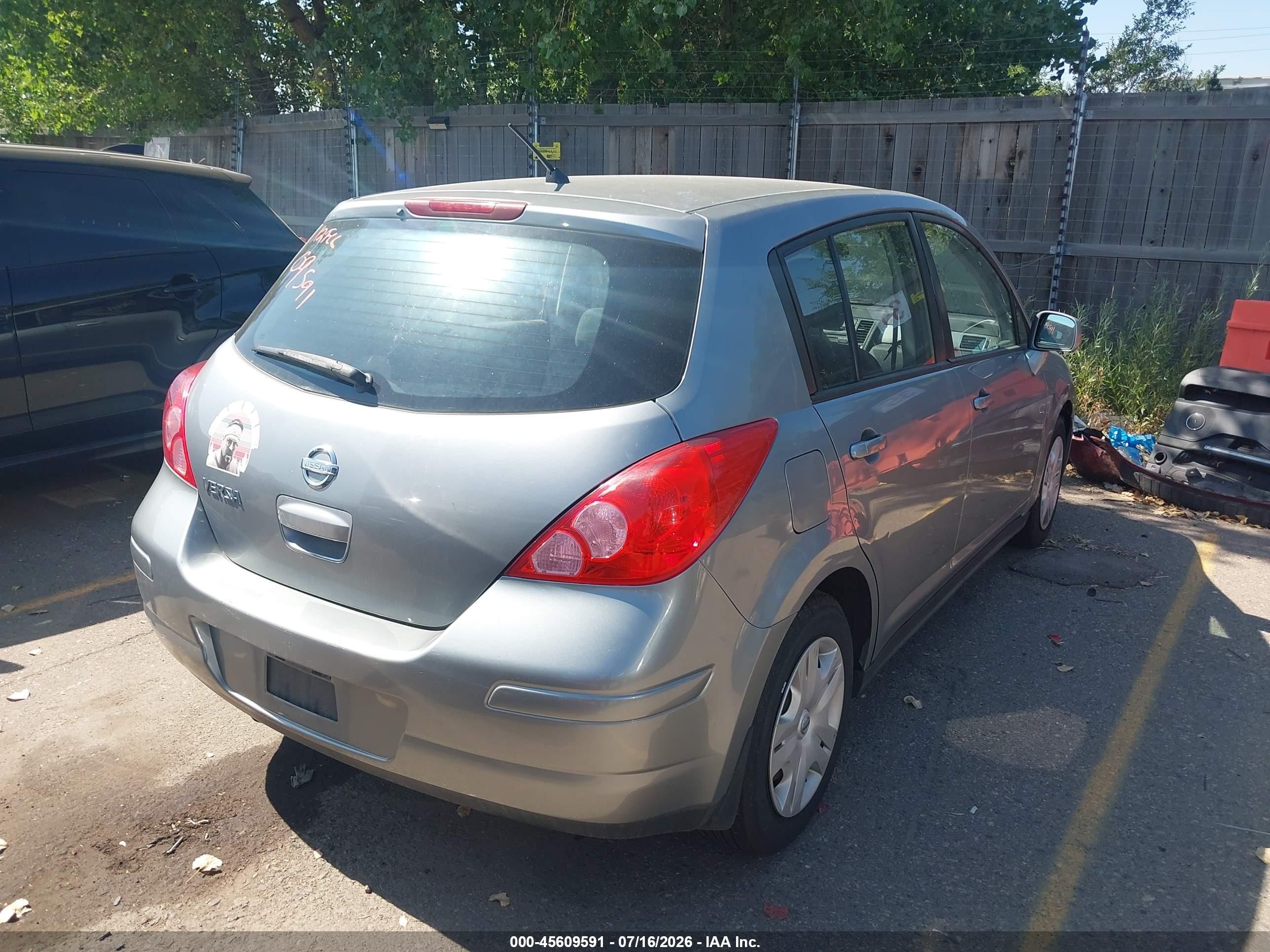 2011 Nissan Versa 1.8s Gray vin: 3N1BC1CP9BL380933