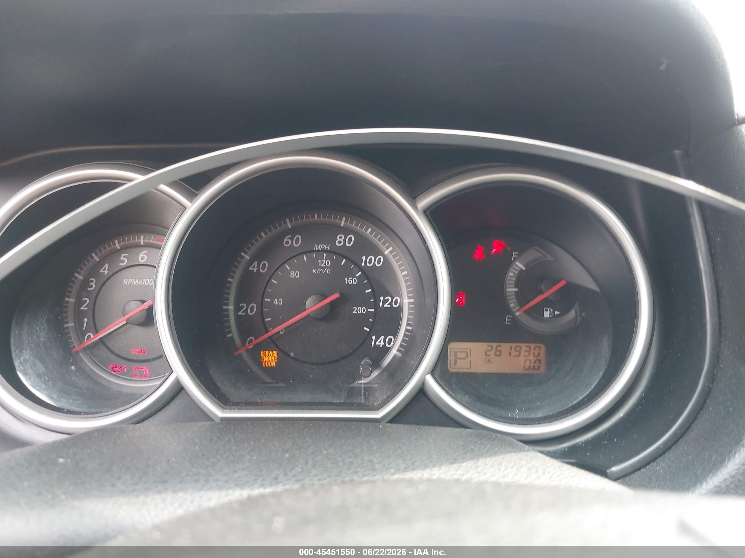 2011 Nissan Versa 1.8s Silver vin: 3N1BC1CP9BL399675