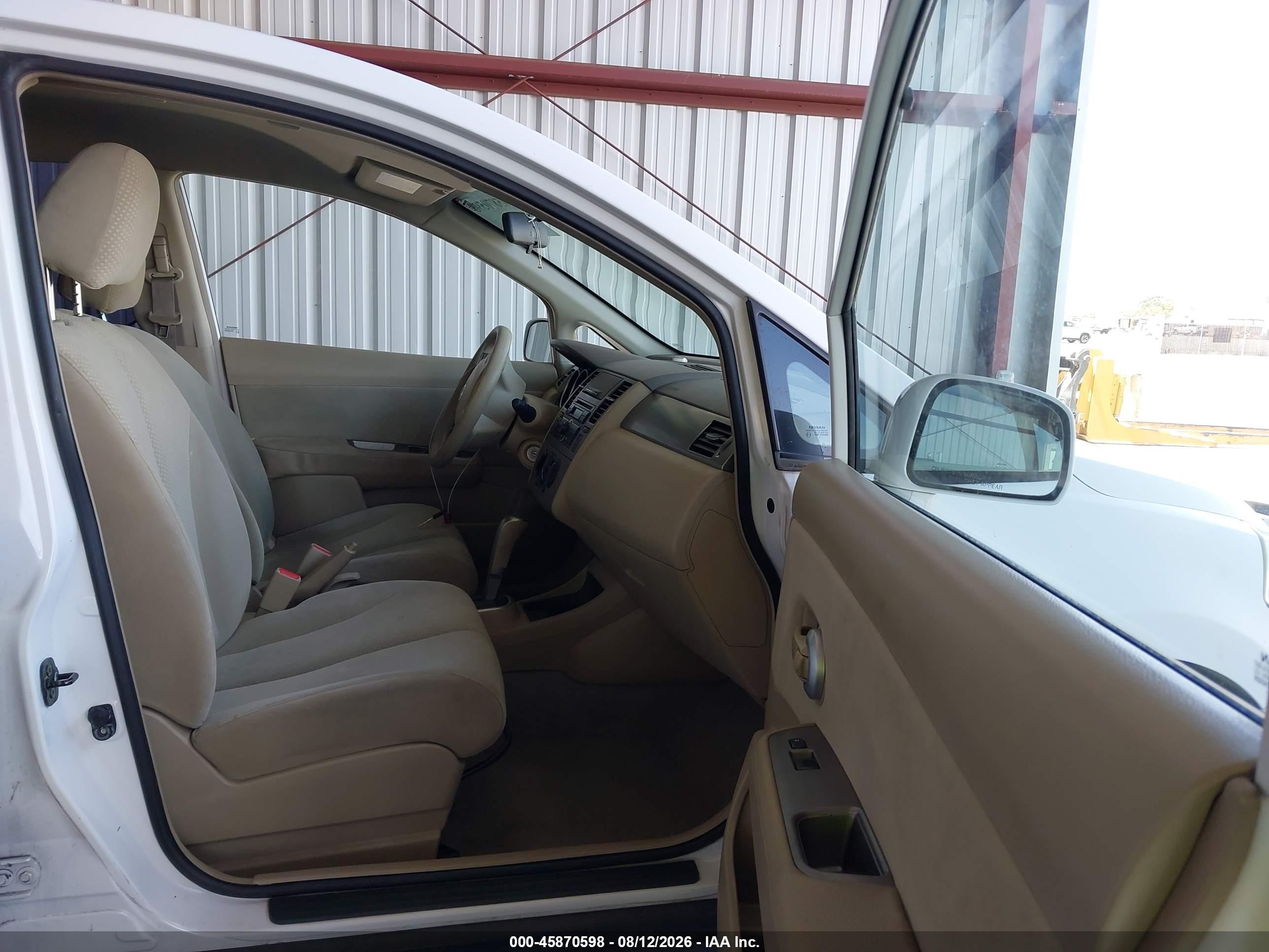 2011 Nissan Versa 1.8s White vin: 3N1BC1CP9BL456196