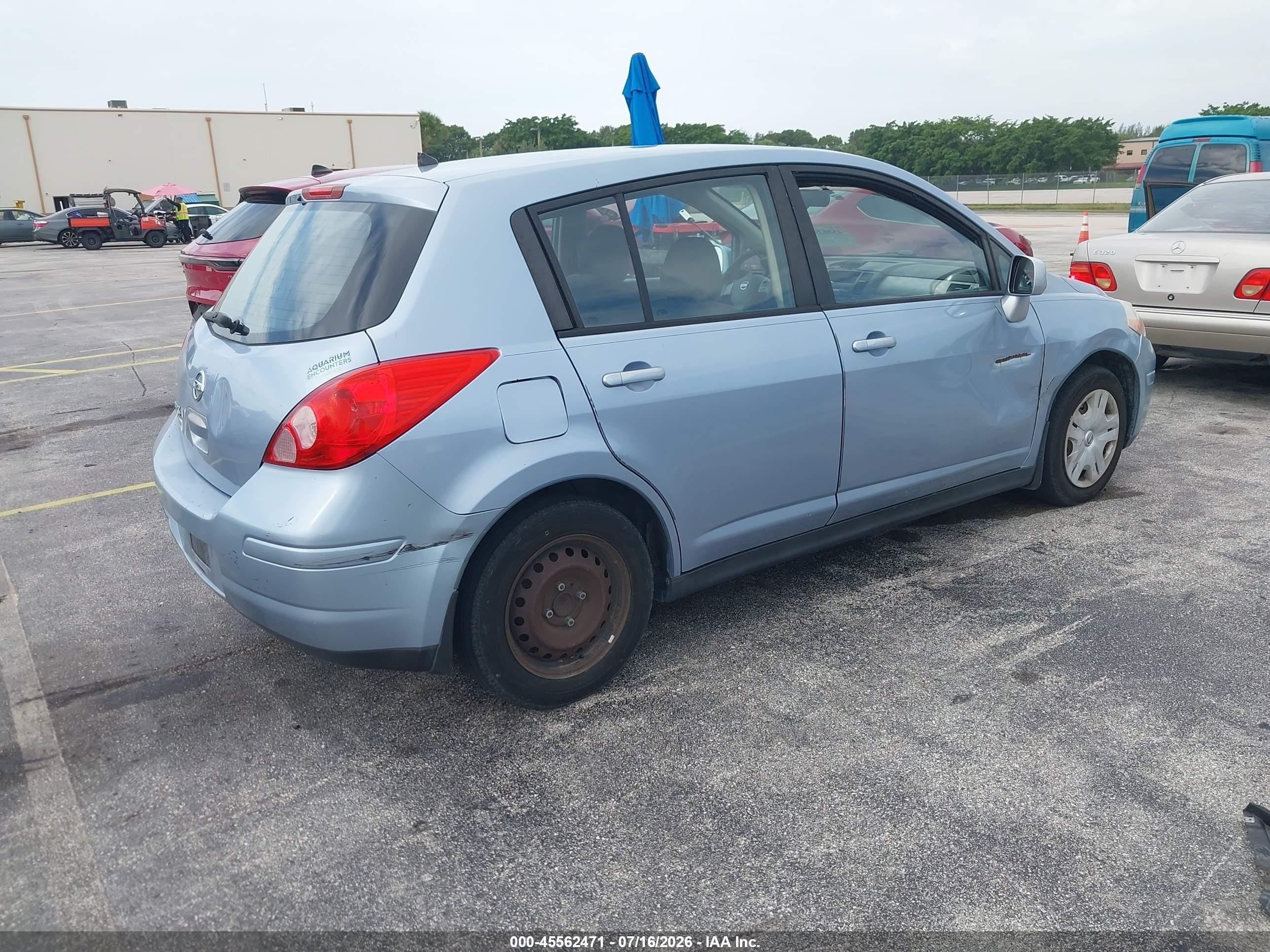 2011 Nissan Versa 1.8s Blue vin: 3N1BC1CP9BL492311