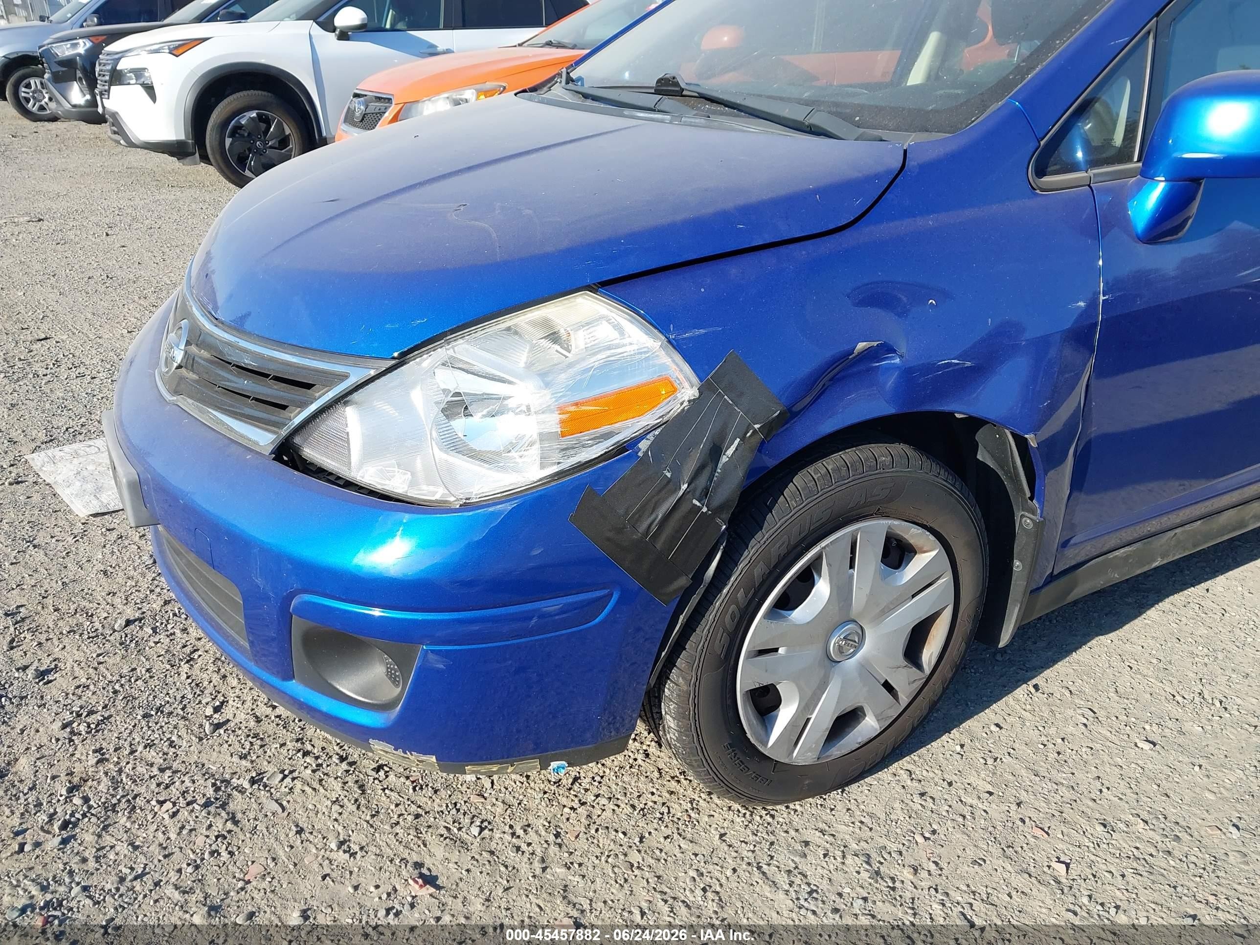 2011 Nissan Versa 1.8s Blue vin: 3N1BC1CP9BL494219