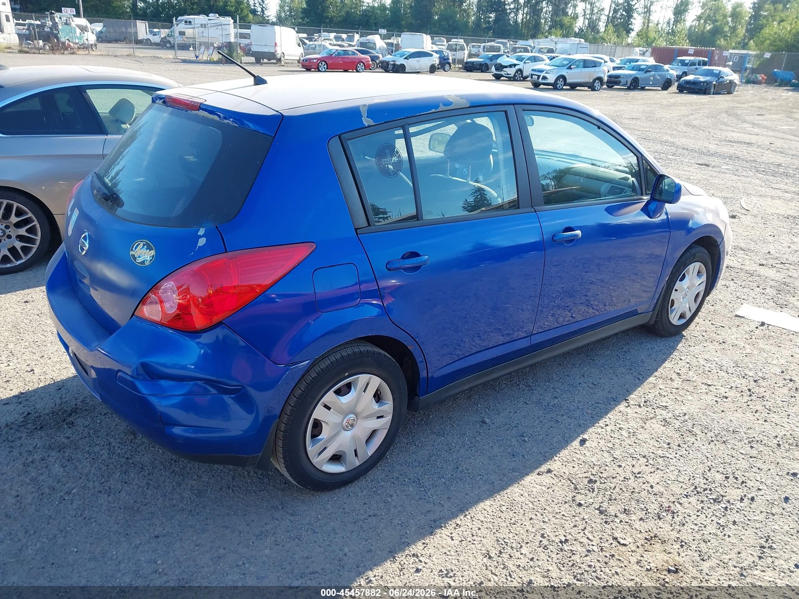 2011 Nissan Versa 1.8s Blue vin: 3N1BC1CP9BL494219