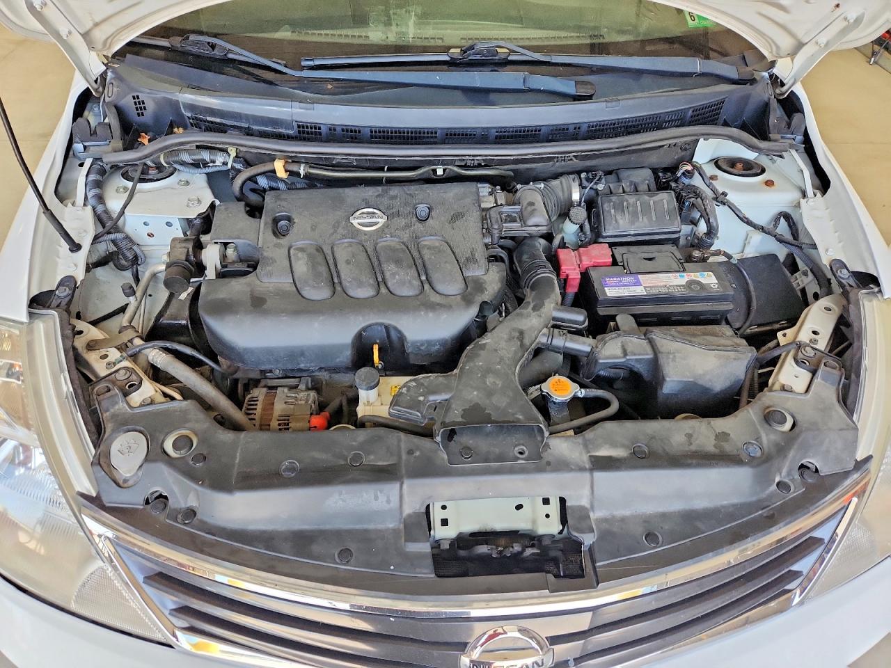 2011 Nissan Versa 1.8 S White vin: 3N1BC1CP9BL499372