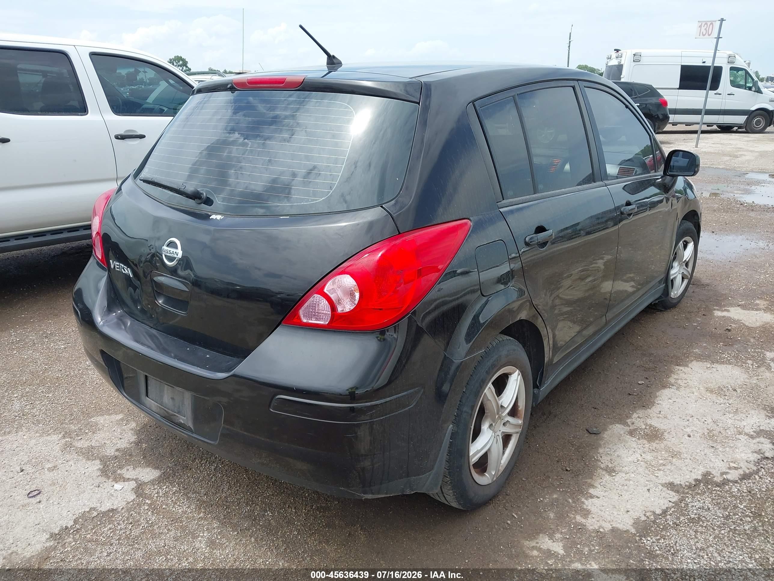 2011 Nissan Versa 1.8s Черный vin: 3N1BC1CP9BL508961