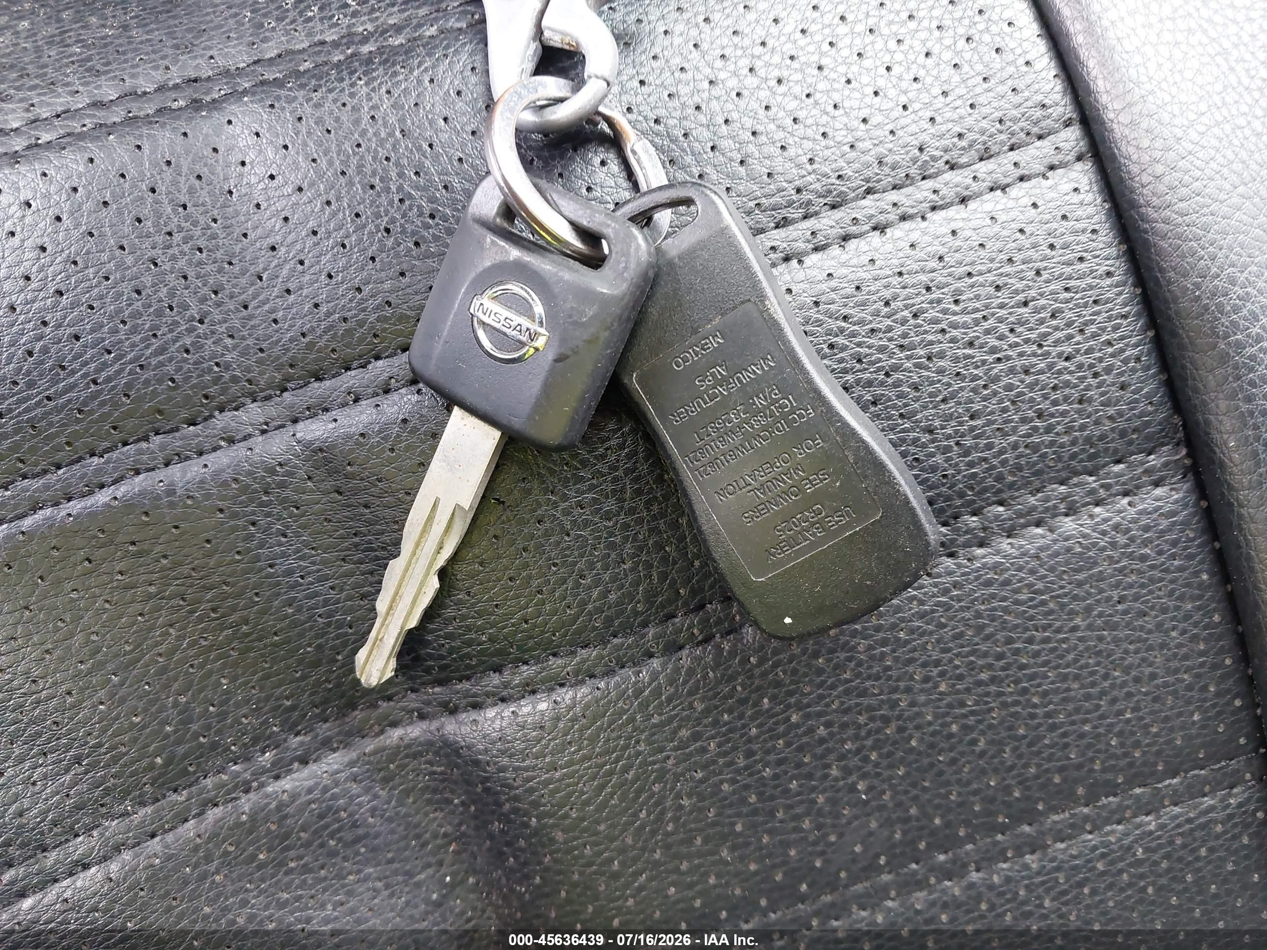2011 Nissan Versa 1.8s Черный vin: 3N1BC1CP9BL508961