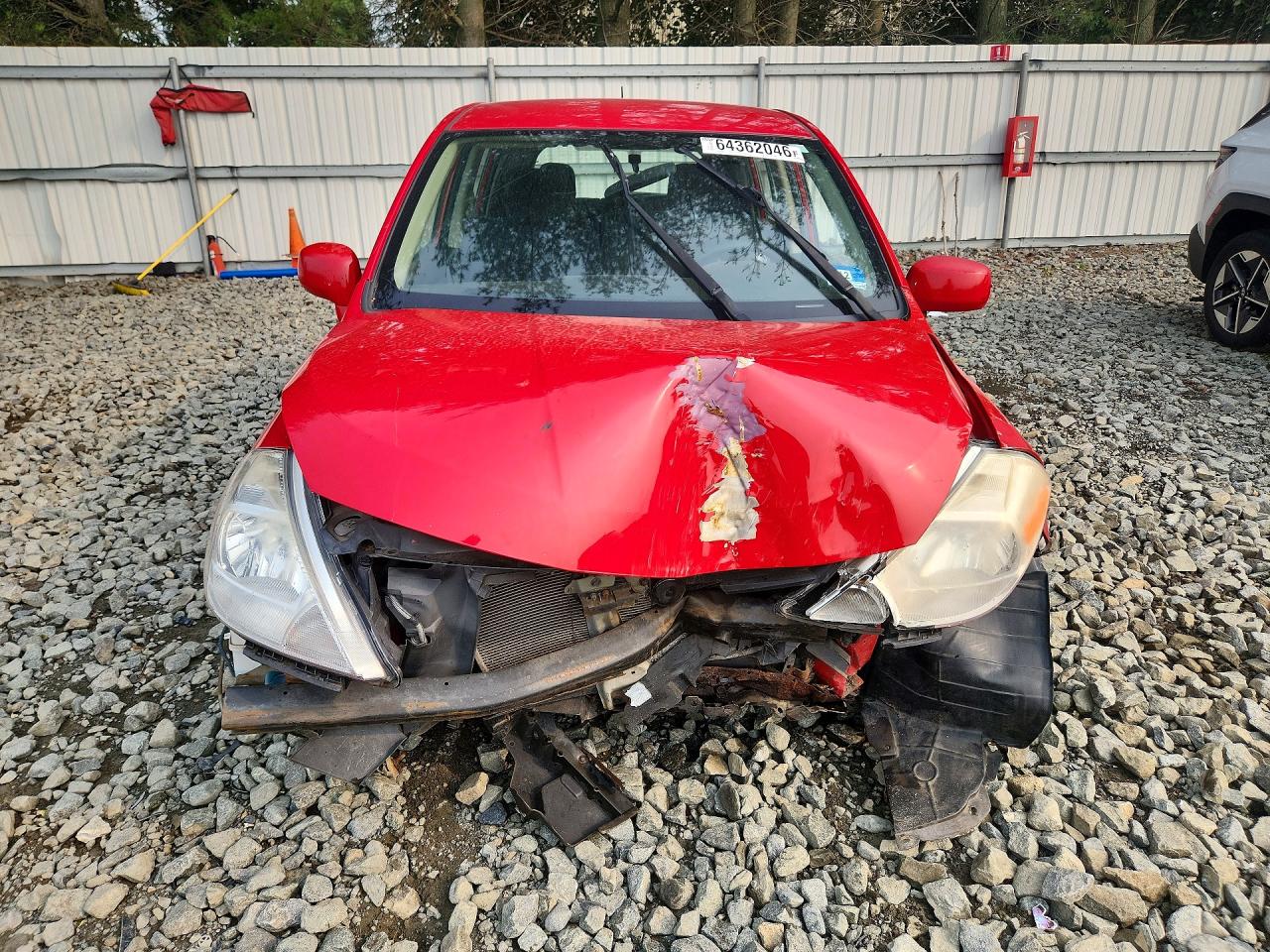 2012 Nissan Versa 1.8 S Red vin: 3N1BC1CP9CK200924