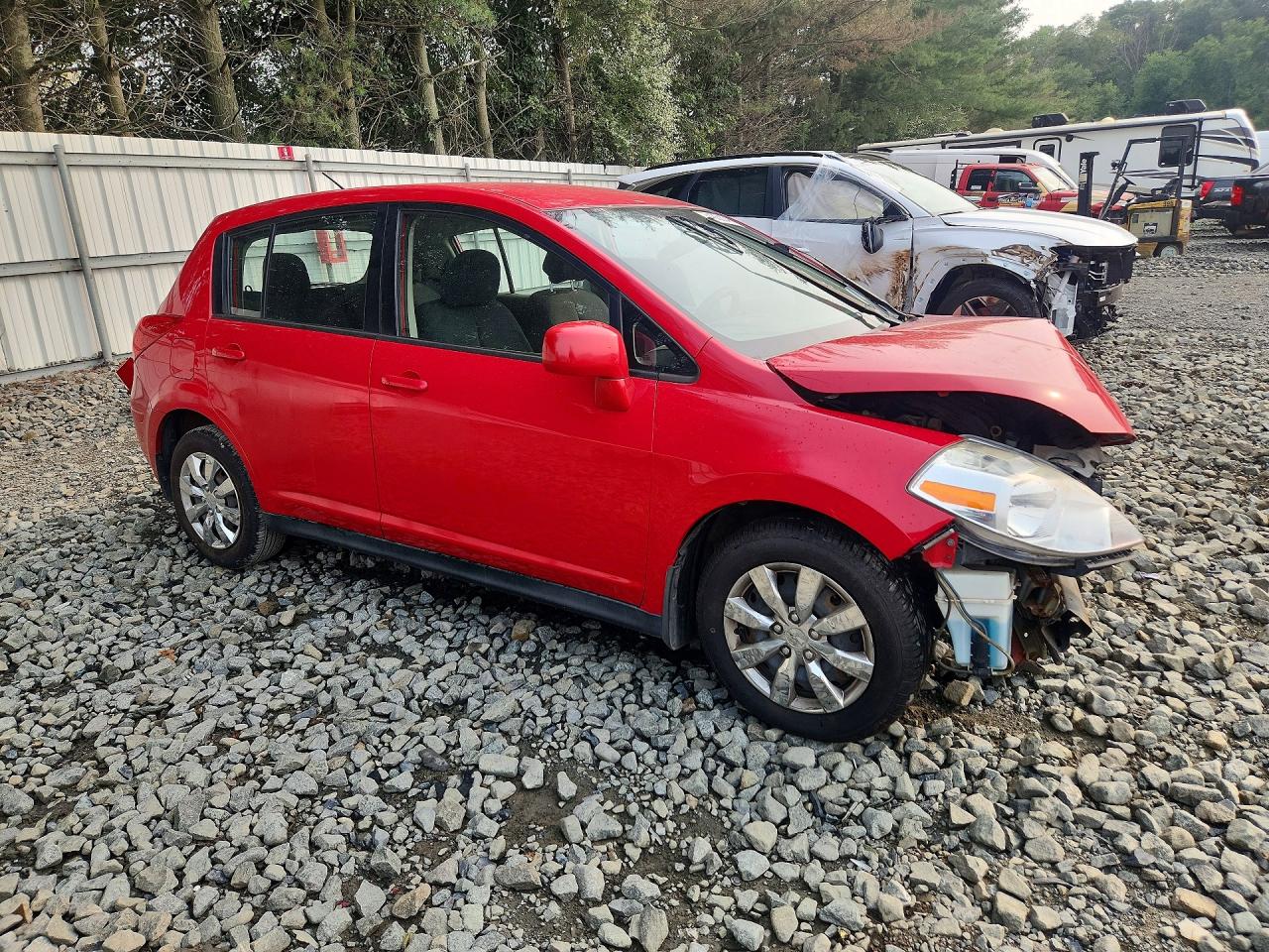 2012 Nissan Versa 1.8 S Red vin: 3N1BC1CP9CK200924