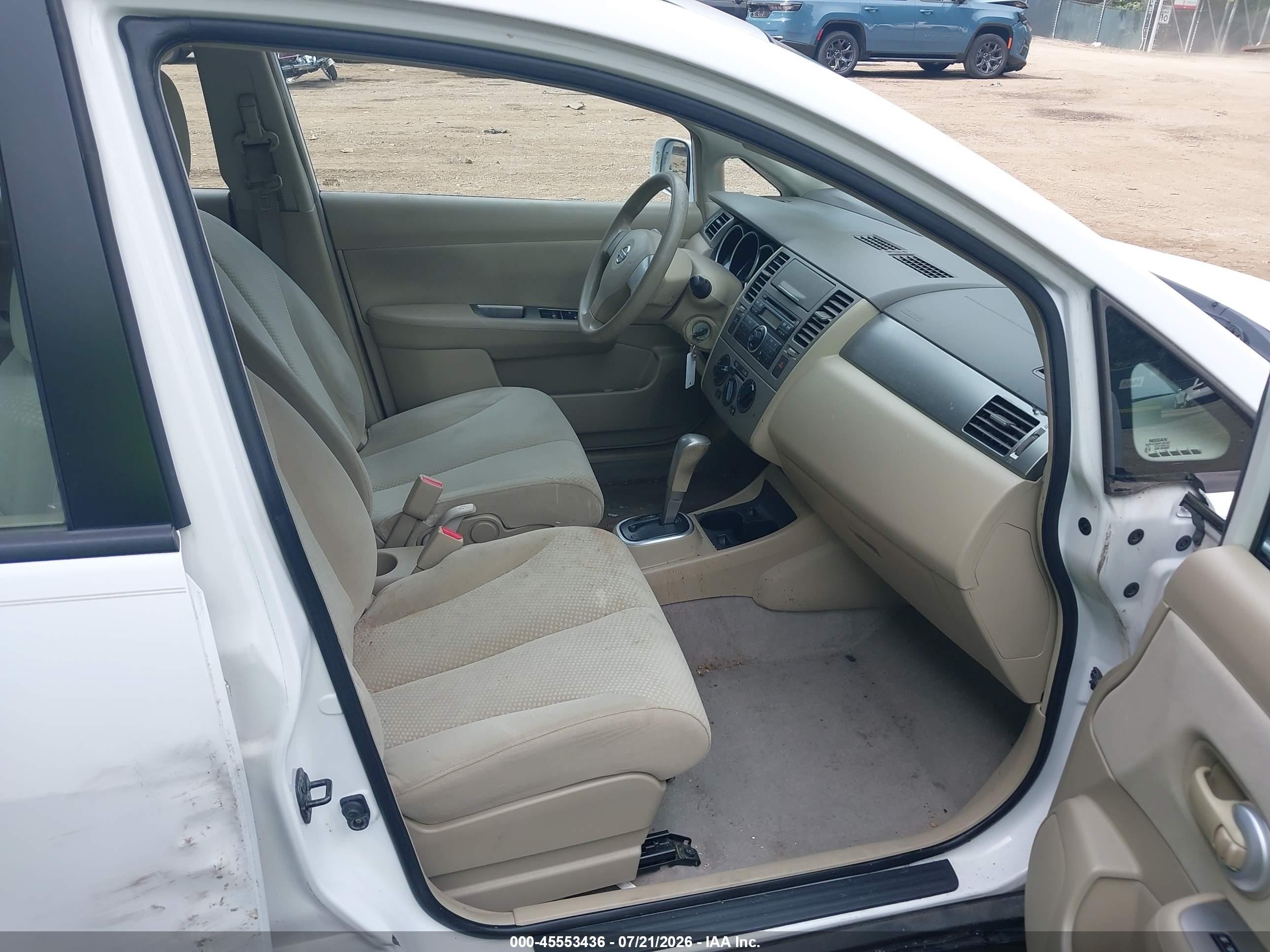 2012 Nissan Versa 1.8 S White vin: 3N1BC1CP9CK208294