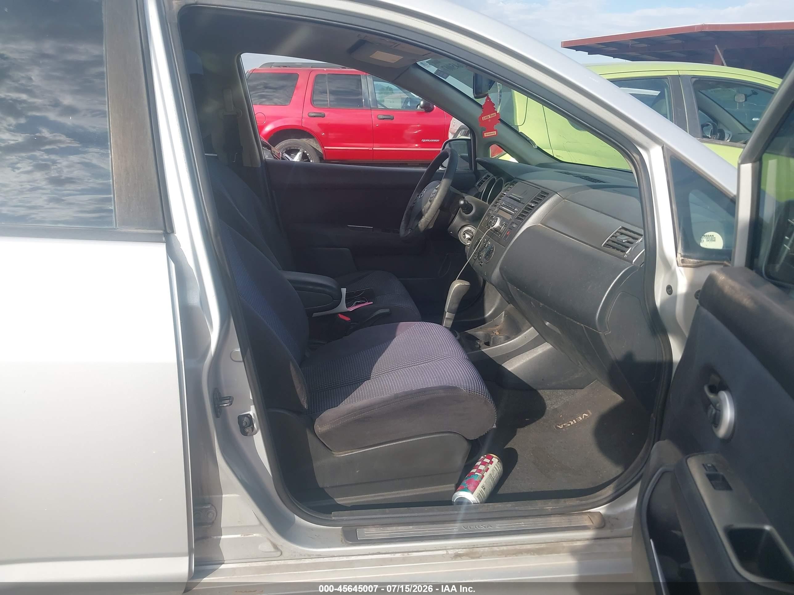 2012 Nissan Versa 1.8 Sl Серый vin: 3N1BC1CP9CK245510
