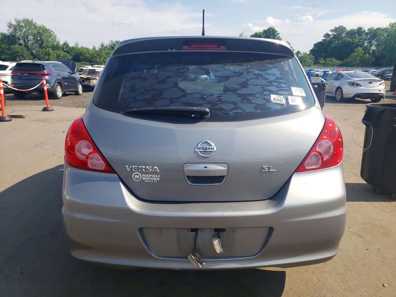 2012 Nissan Versa 1.8 S Silver vin: 3N1BC1CP9CK284307