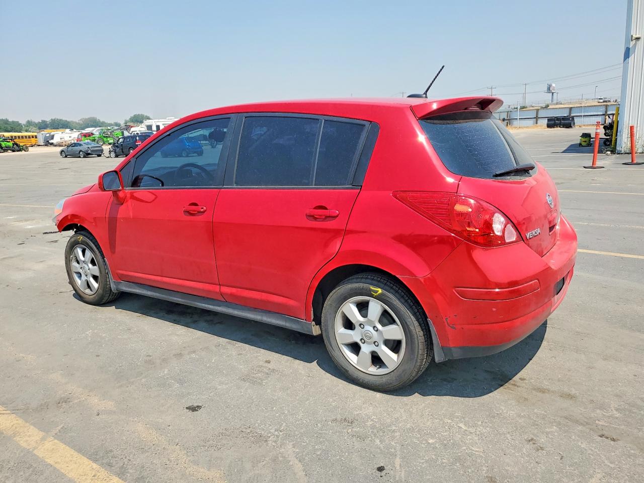 2012 Nissan Versa 1.8 S Red vin: 3N1BC1CP9CK292357