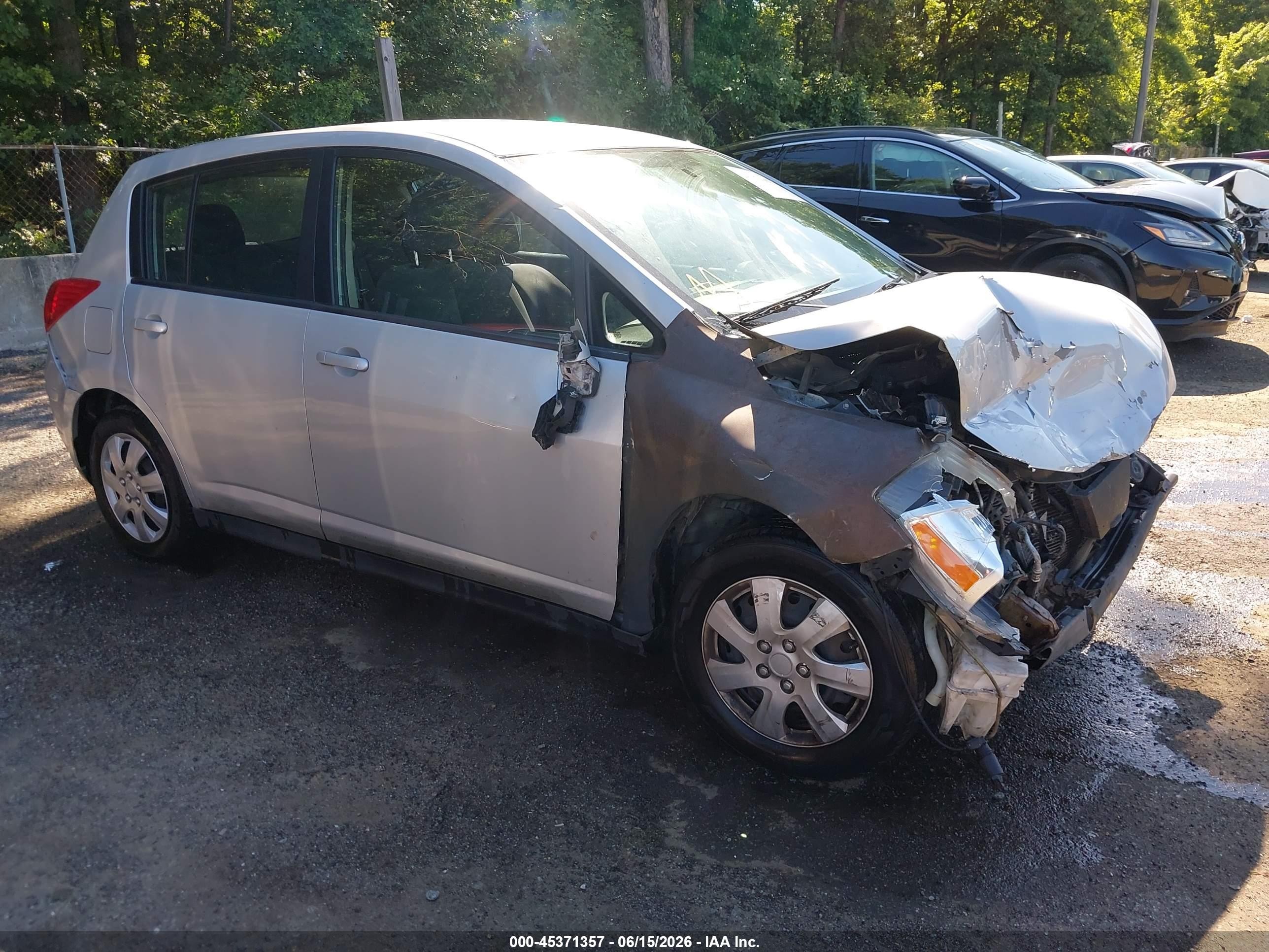 2012 Nissan Versa 1.8 S Silver vin: 3N1BC1CP9CK295159