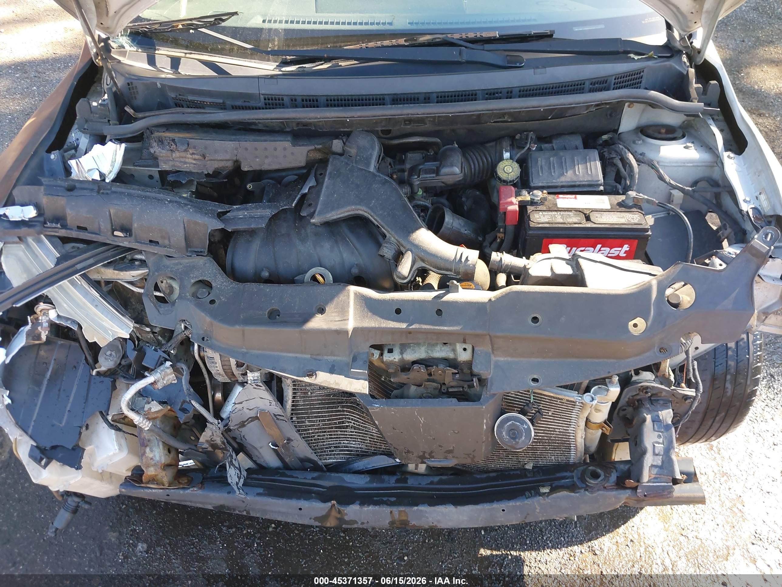 2012 Nissan Versa 1.8 S Silver vin: 3N1BC1CP9CK295159