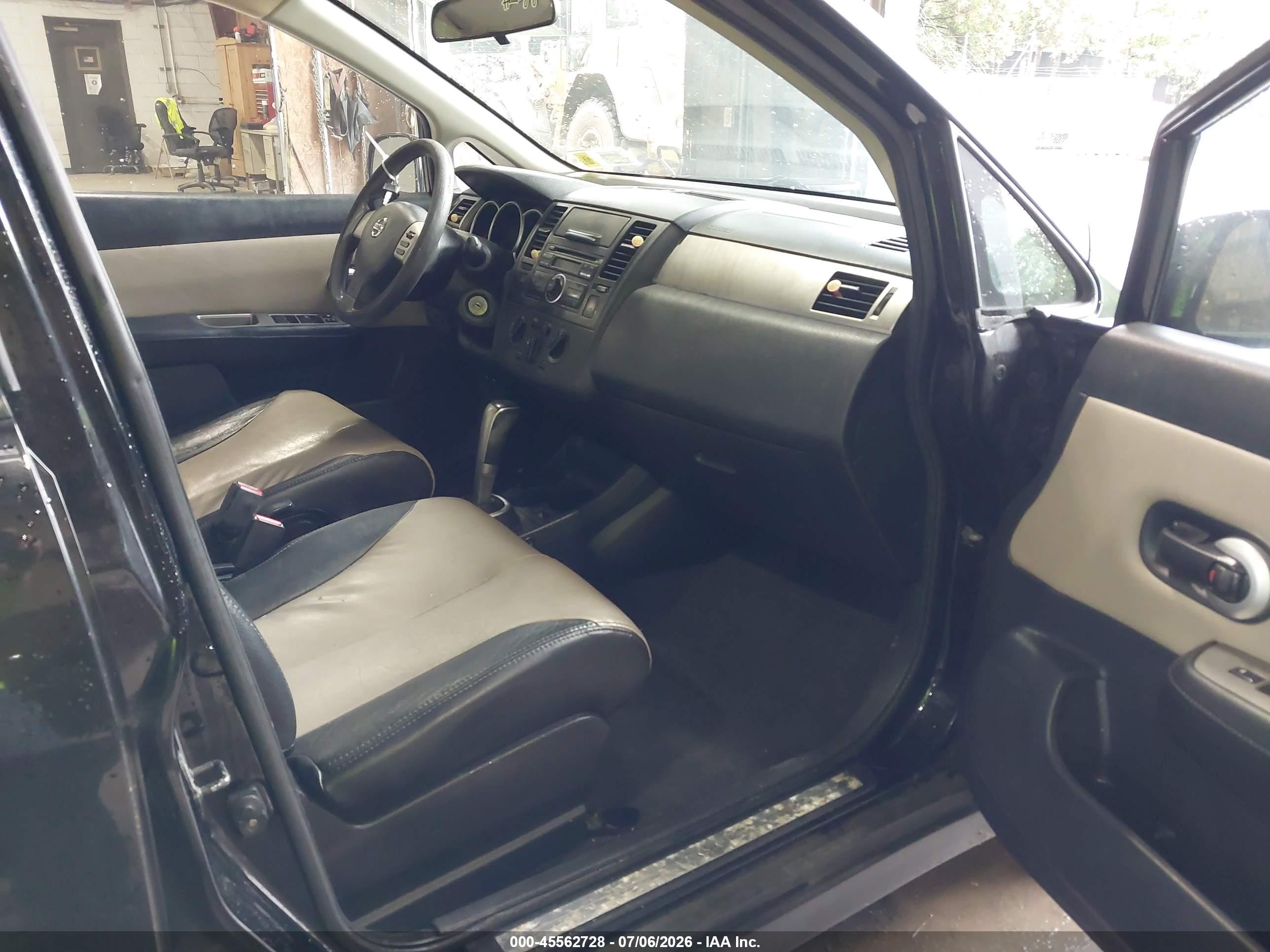 2010 Nissan Versa 1.8s Black vin: 3N1BC1CPXAL374282