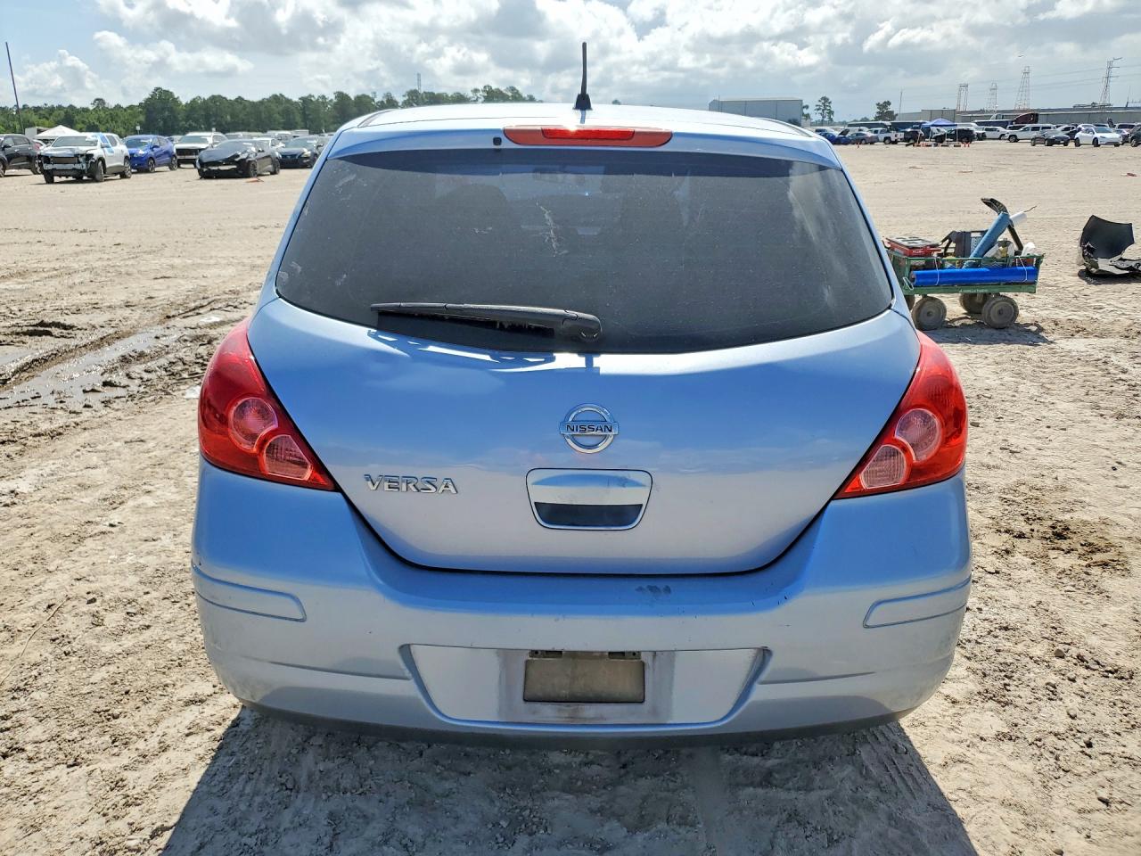 2010 Nissan Versa 1.8 S Blue vin: 3N1BC1CPXAL430401