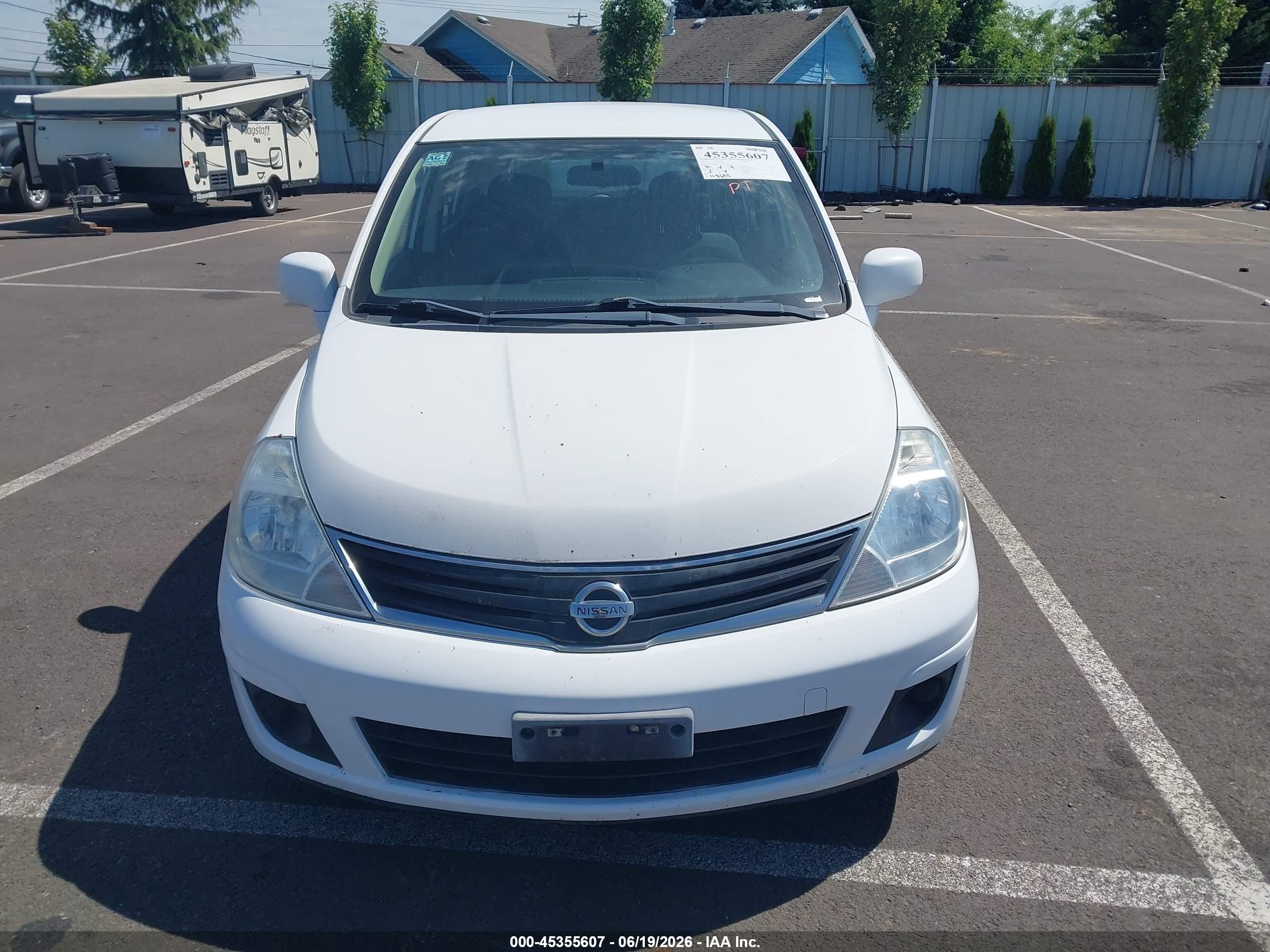 2010 Nissan Versa 1.8s White vin: 3N1BC1CPXAL462149