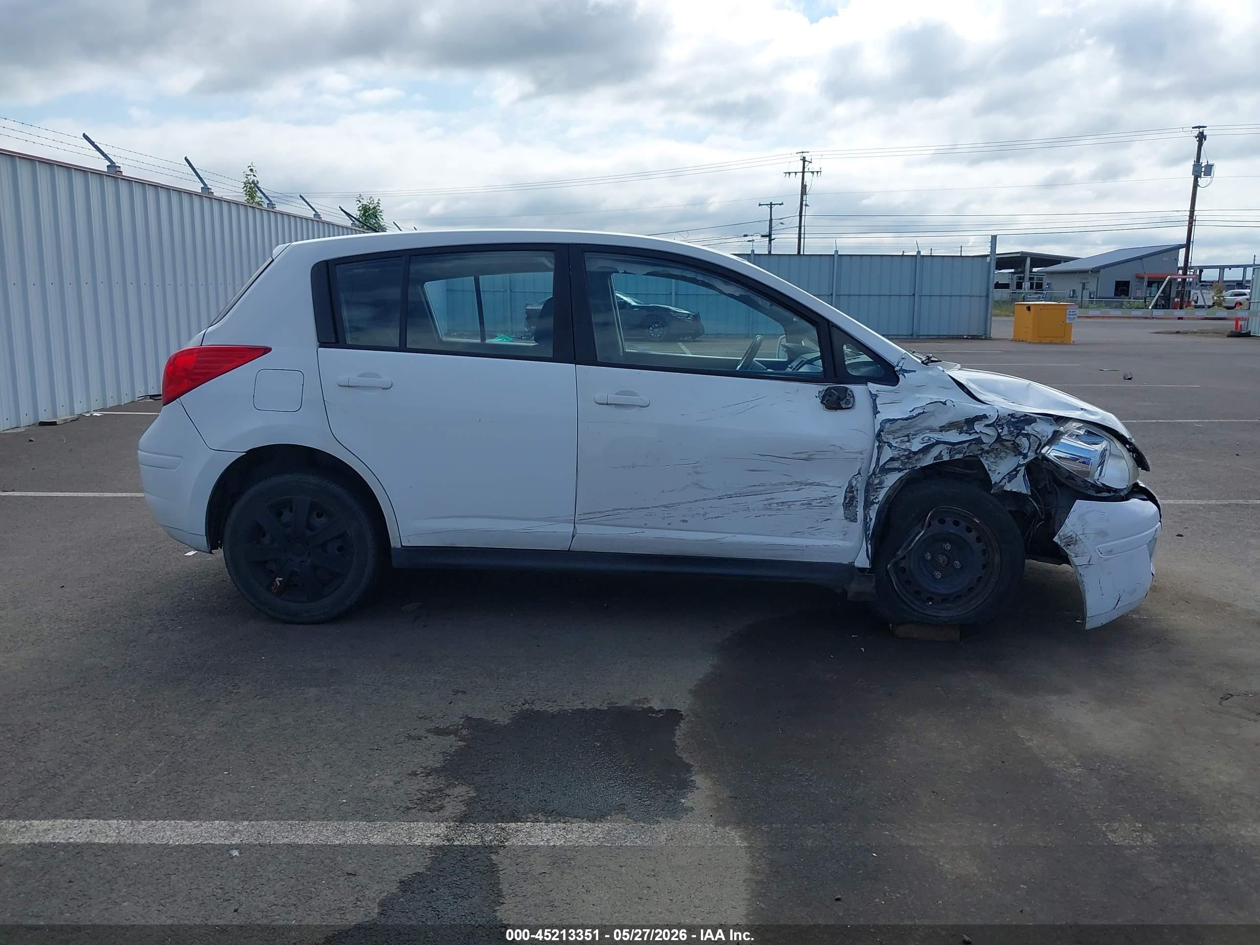 2011 Nissan Versa 1.8s White vin: 3N1BC1CPXBL358570