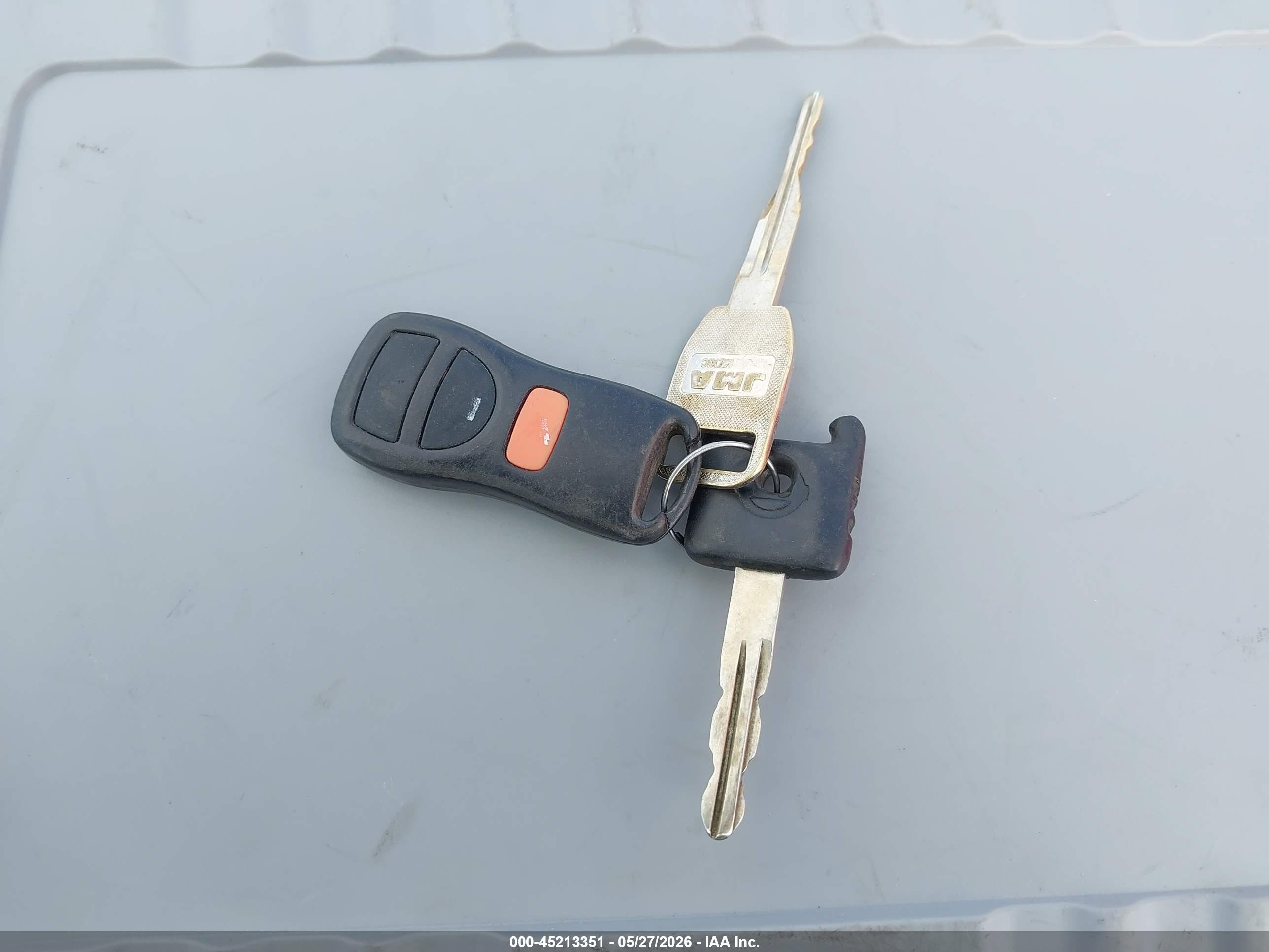 2011 Nissan Versa 1.8s White vin: 3N1BC1CPXBL358570